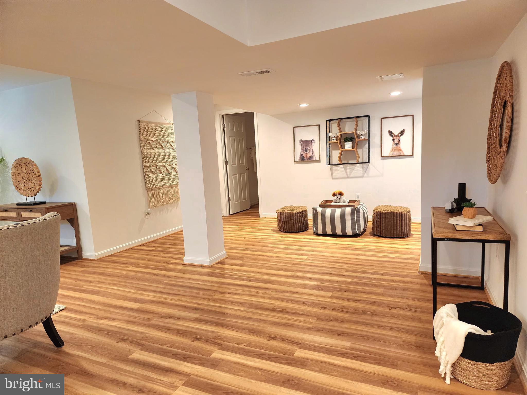 VILLAGE OF HICKORY RIDGE - Residential