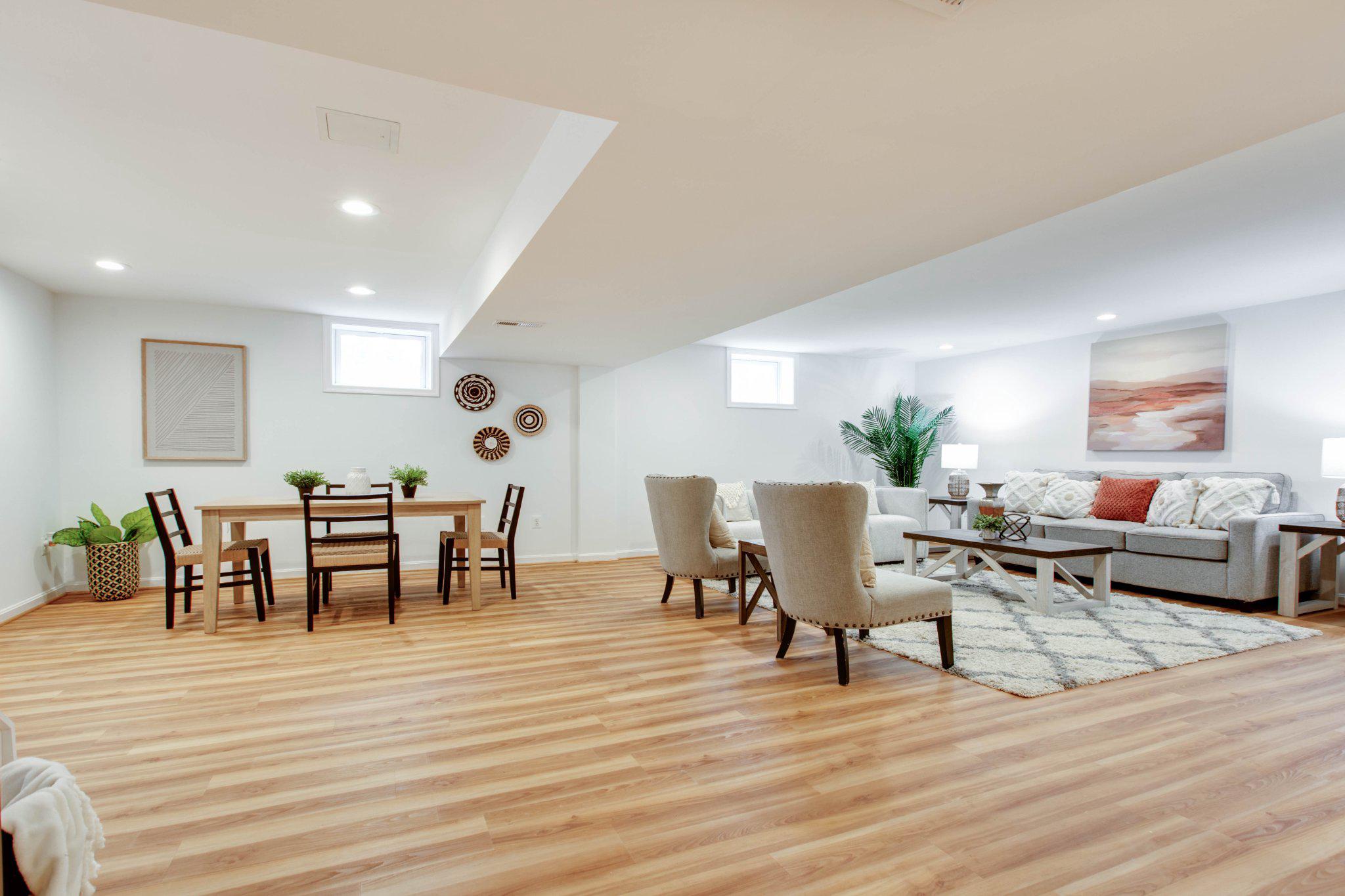 VILLAGE OF HICKORY RIDGE - Residential