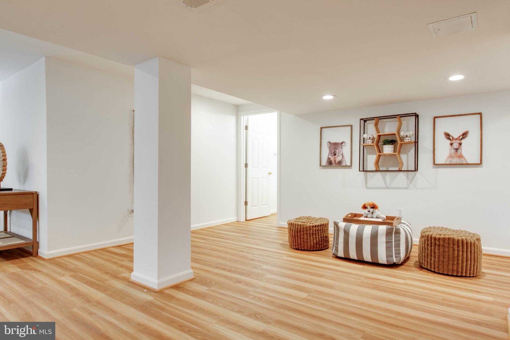 VILLAGE OF HICKORY RIDGE - Residential