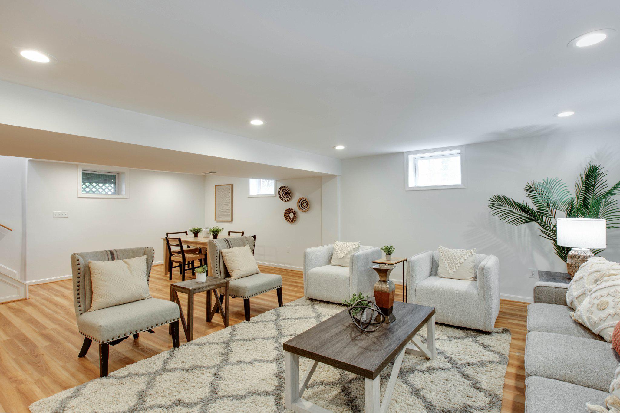 VILLAGE OF HICKORY RIDGE - Residential