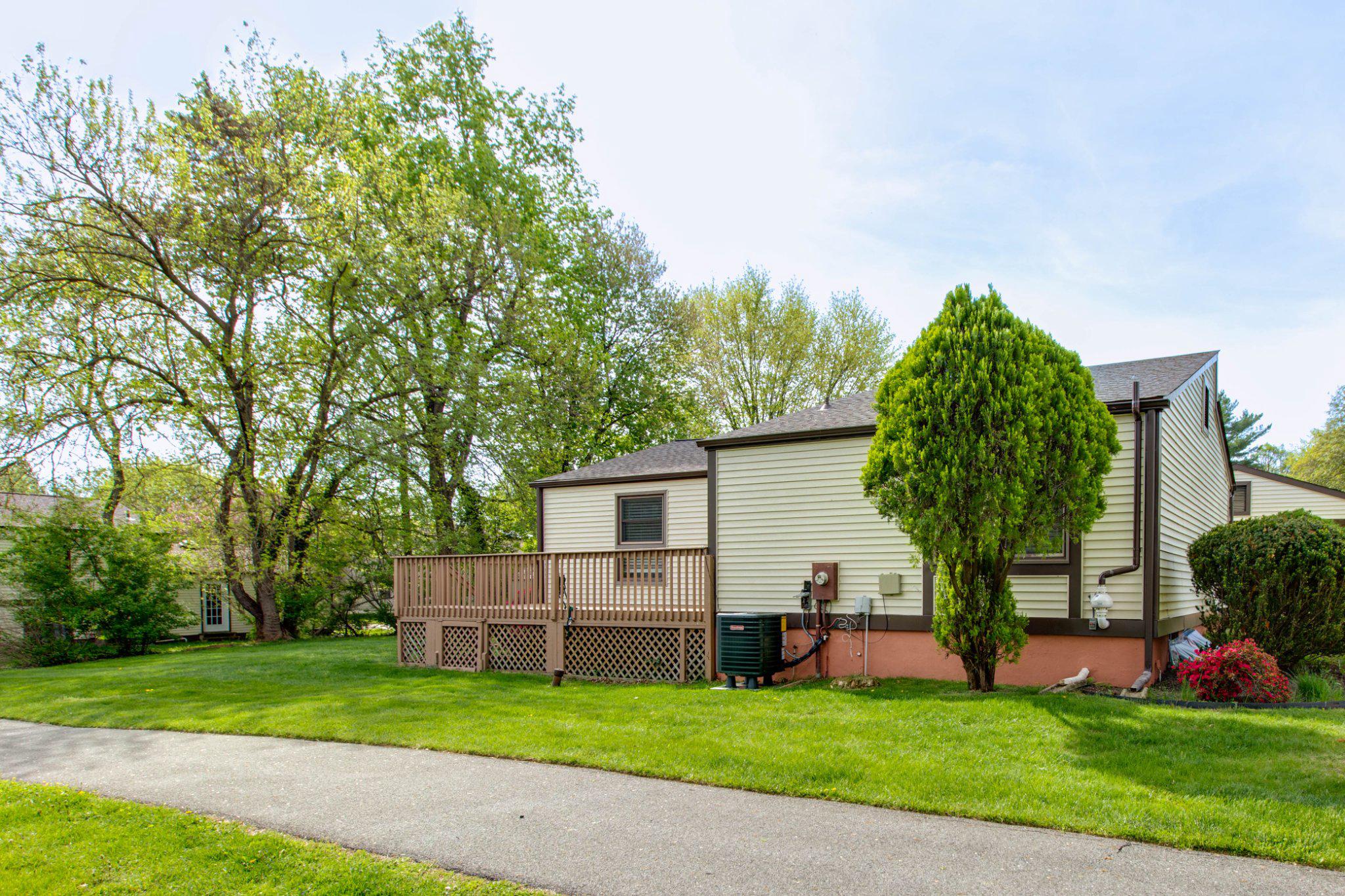 VILLAGE OF HICKORY RIDGE - Residential