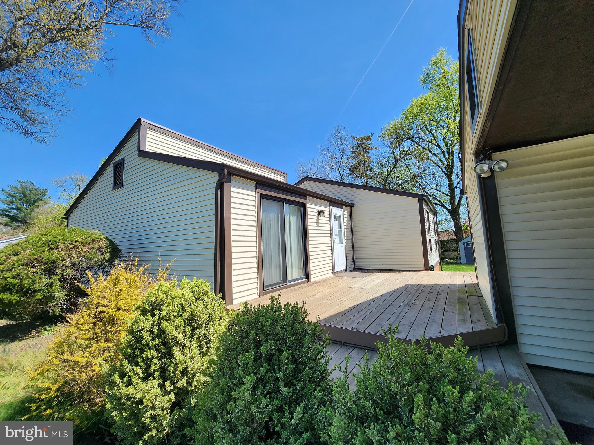 6668 BUCKSTONE COURT