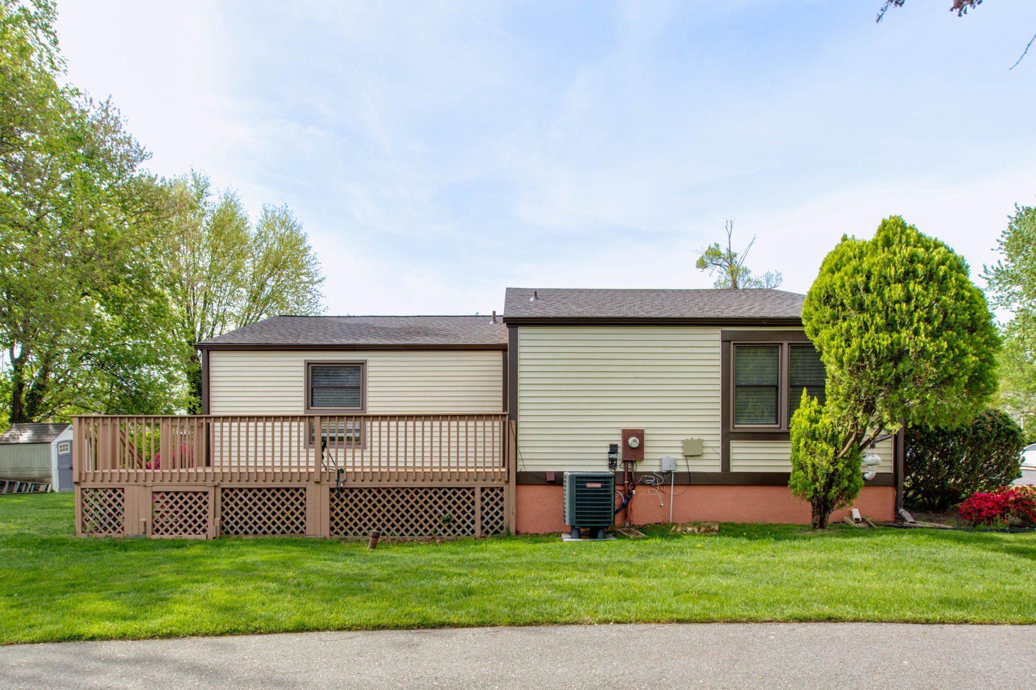 VILLAGE OF HICKORY RIDGE - Residential