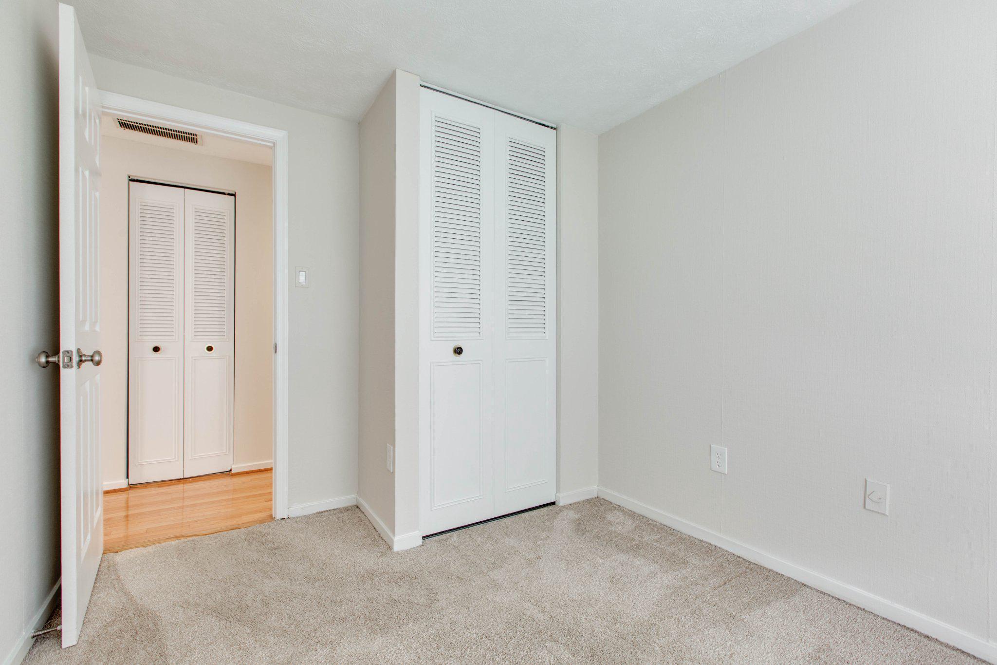 VILLAGE OF HICKORY RIDGE - Residential