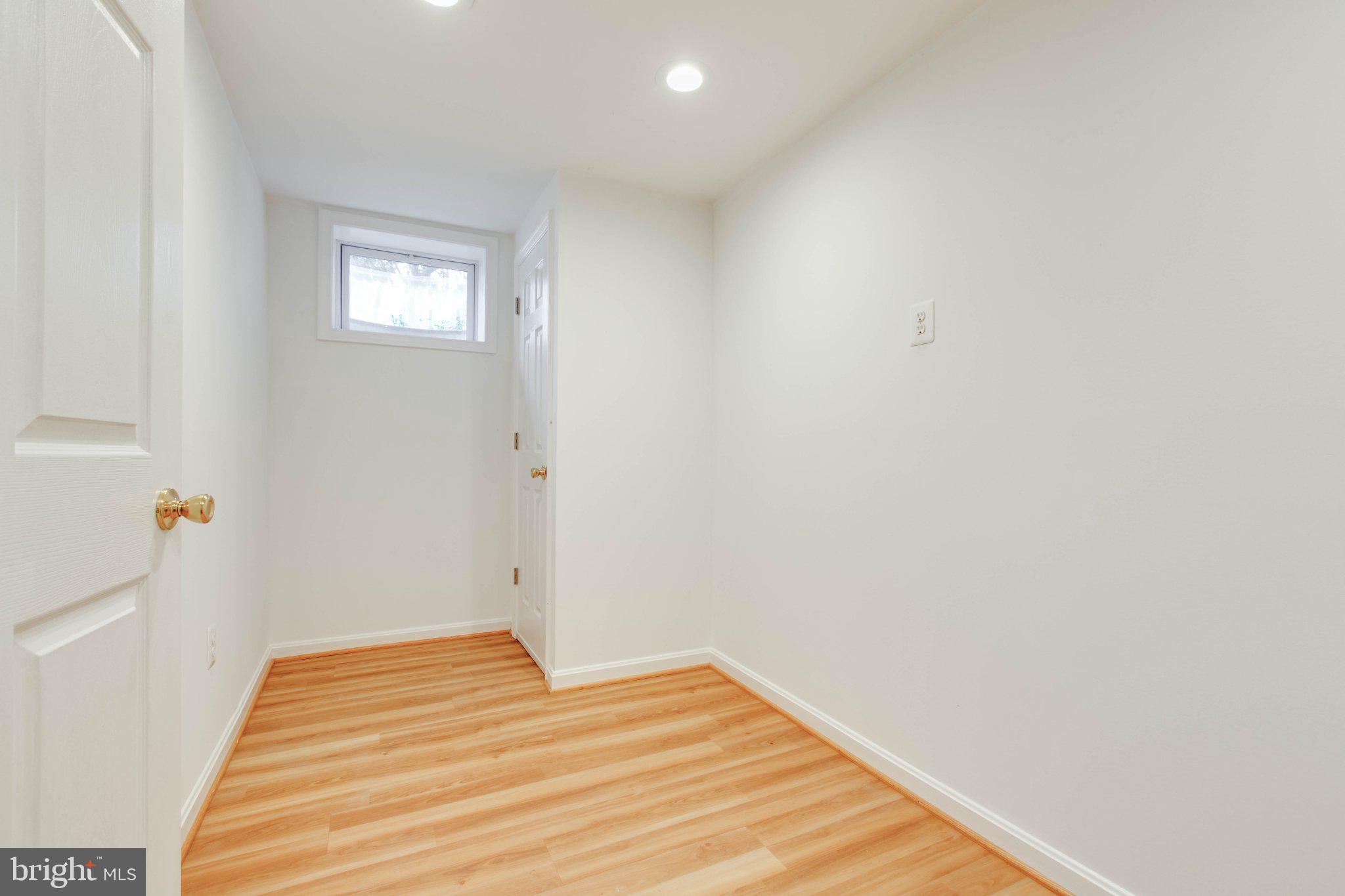 VILLAGE OF HICKORY RIDGE - Residential