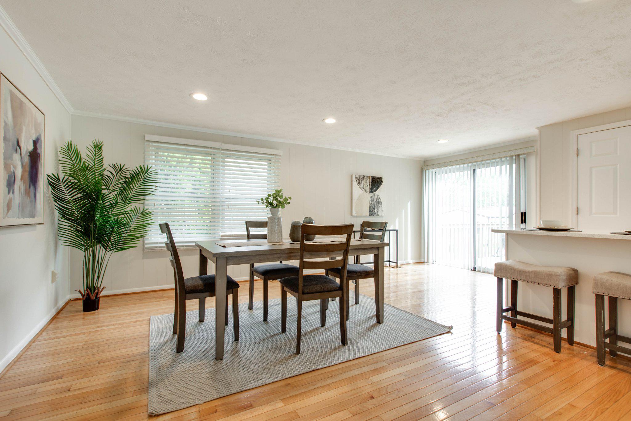 VILLAGE OF HICKORY RIDGE - Residential