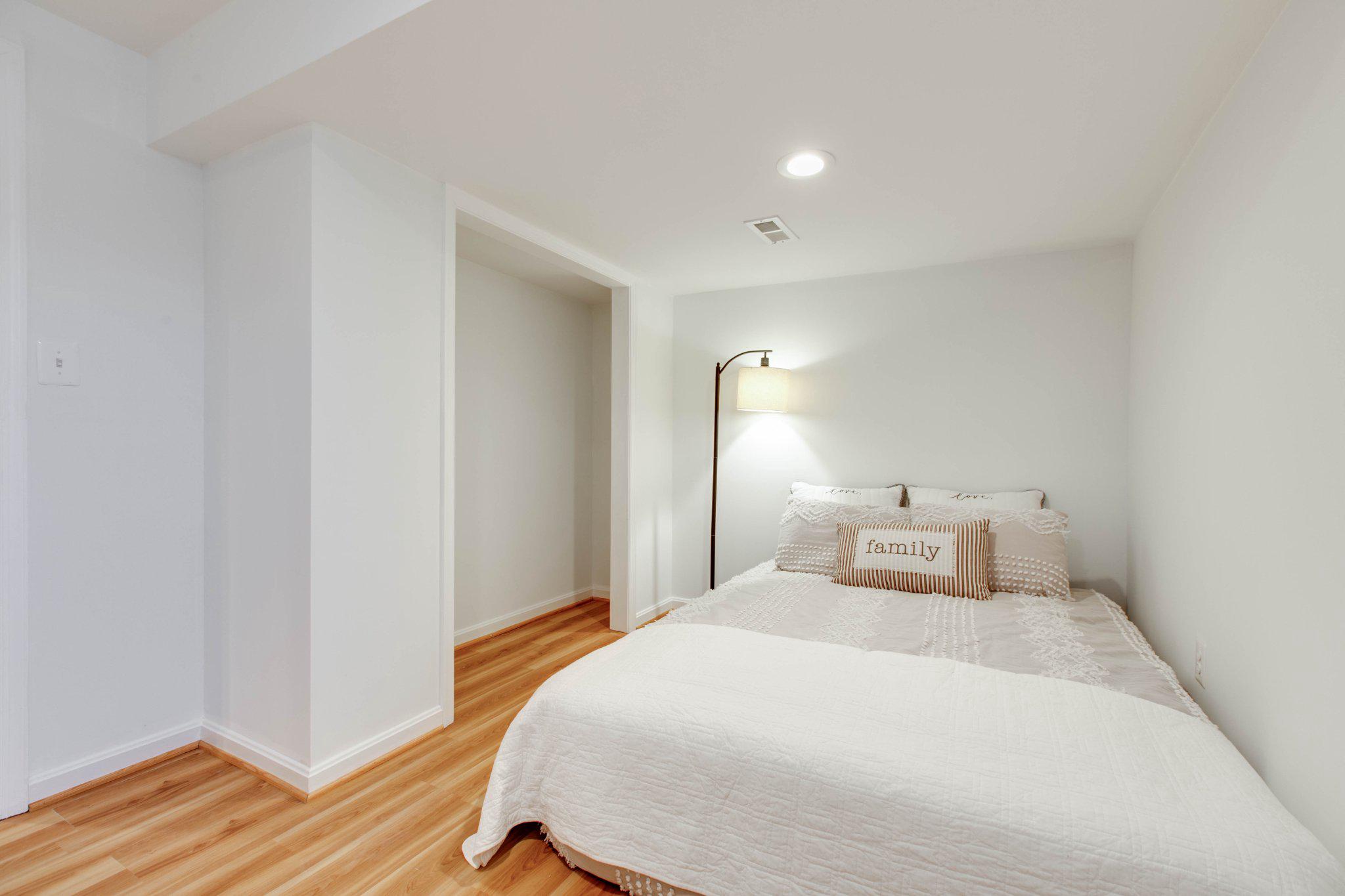 VILLAGE OF HICKORY RIDGE - Residential