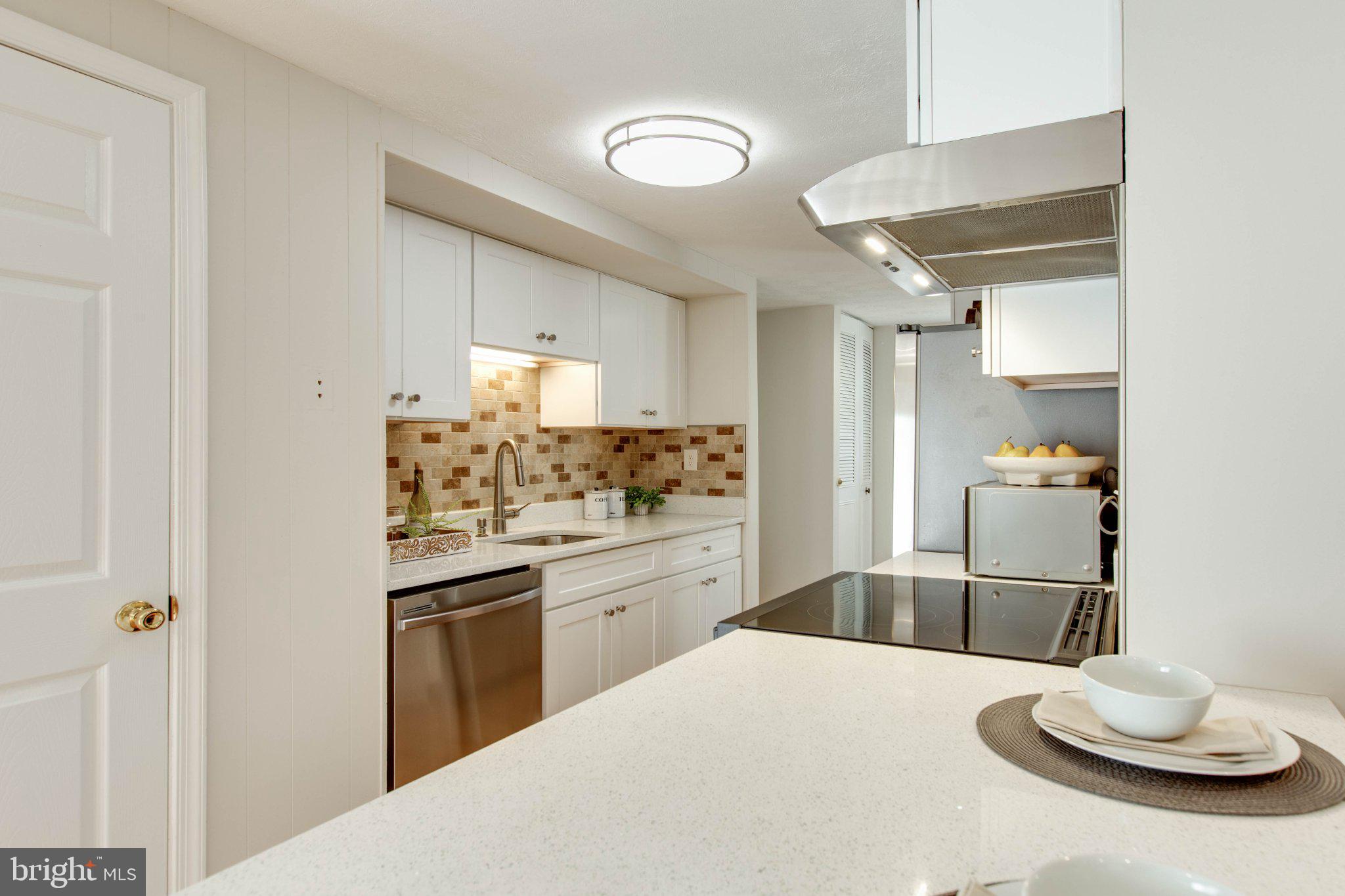 VILLAGE OF HICKORY RIDGE - Residential