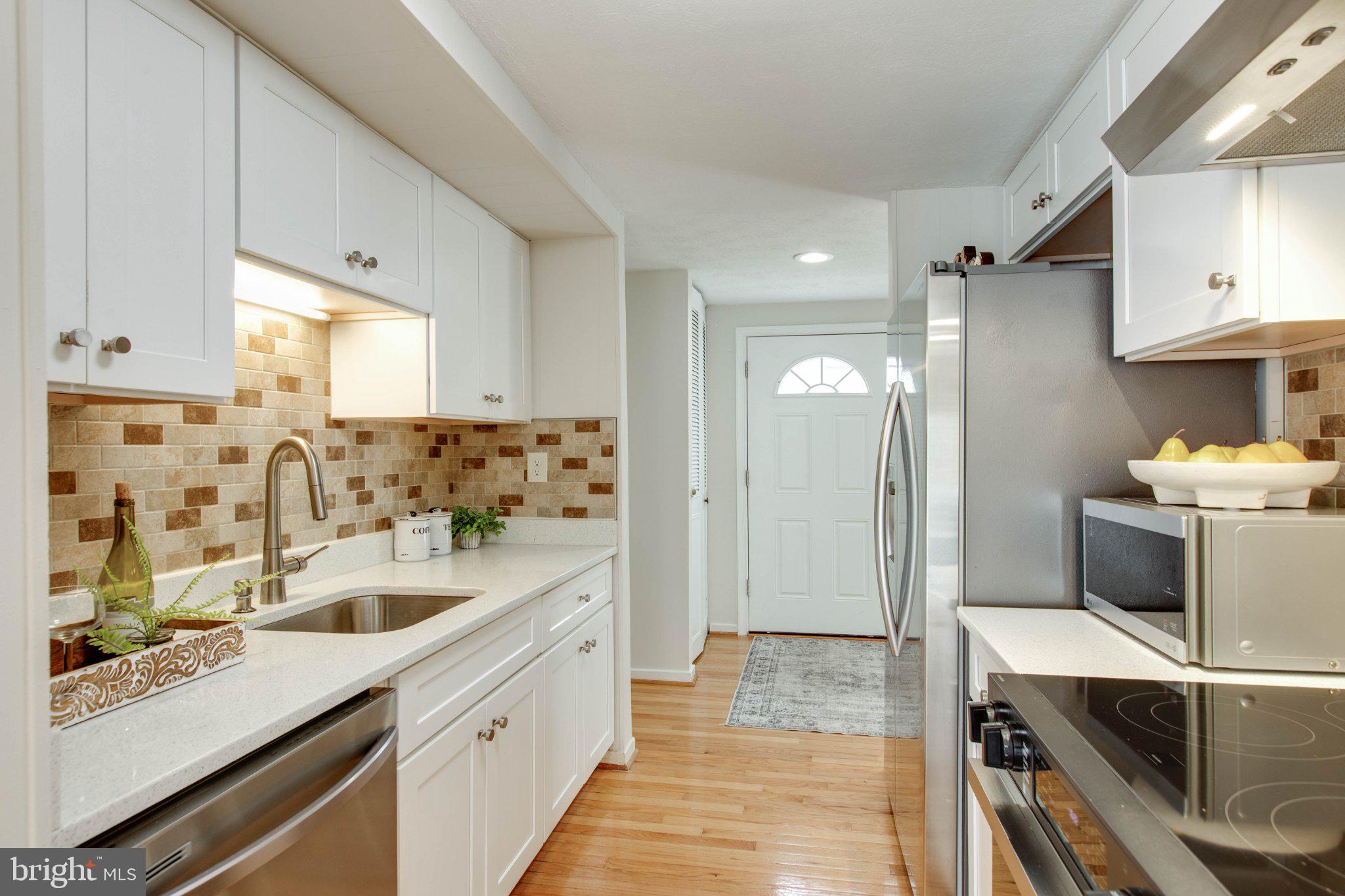 VILLAGE OF HICKORY RIDGE - Residential