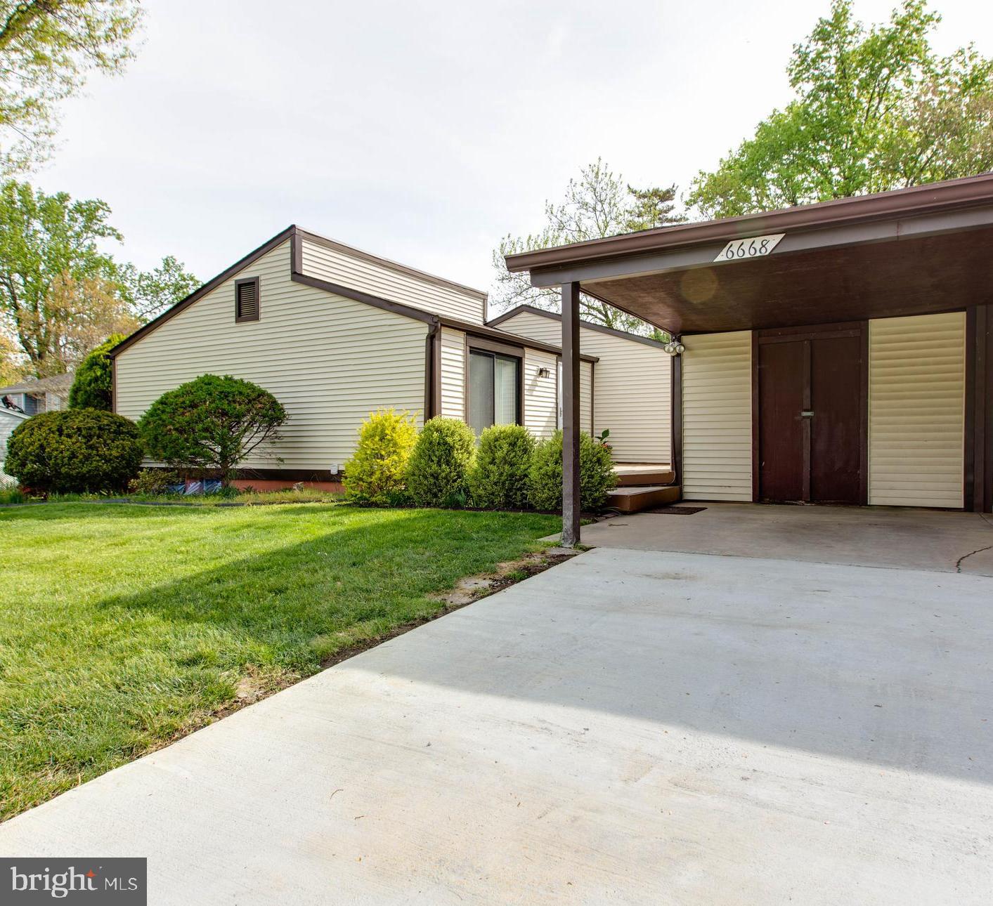 VILLAGE OF HICKORY RIDGE - Residential