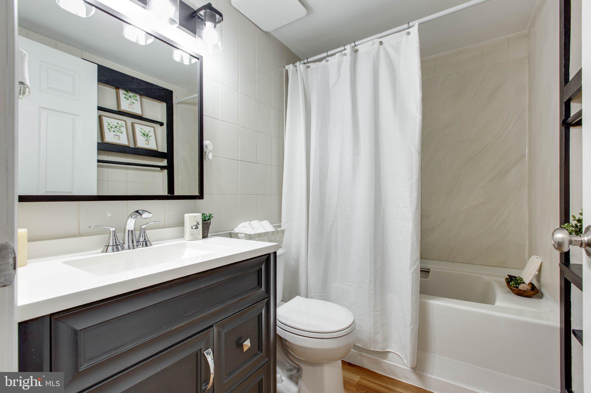 VILLAGE OF HICKORY RIDGE - Residential