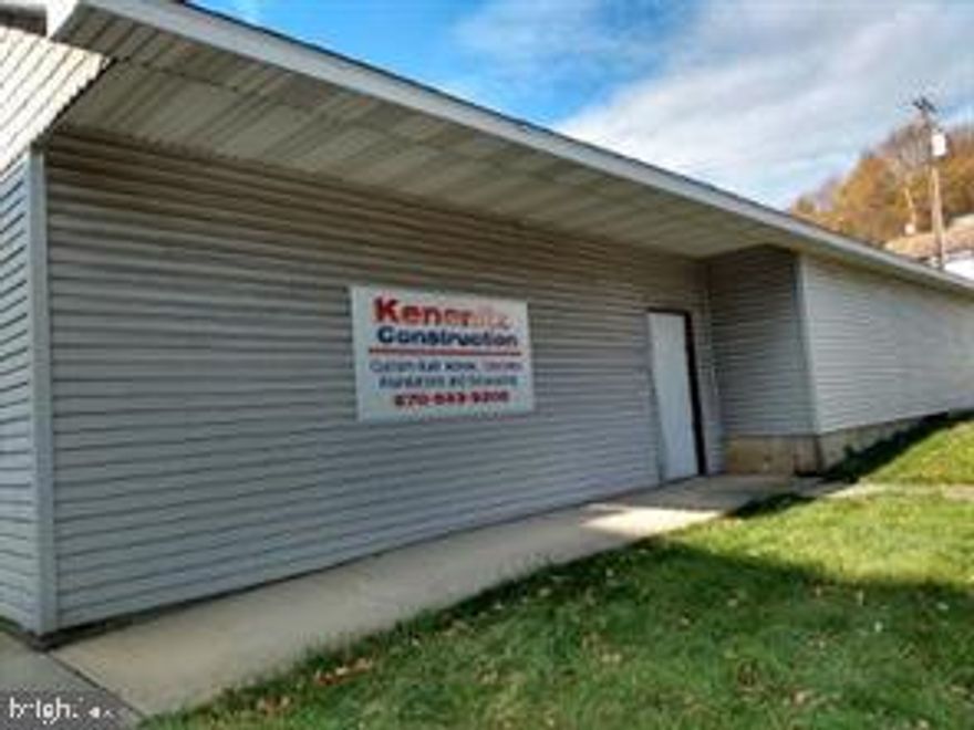 Single building on Centre St in Ashland.  Great business location.
The building is partially finished inside.    This is a great opportunity to make one large retail or office space 
or you can make 2-3 smaller units.