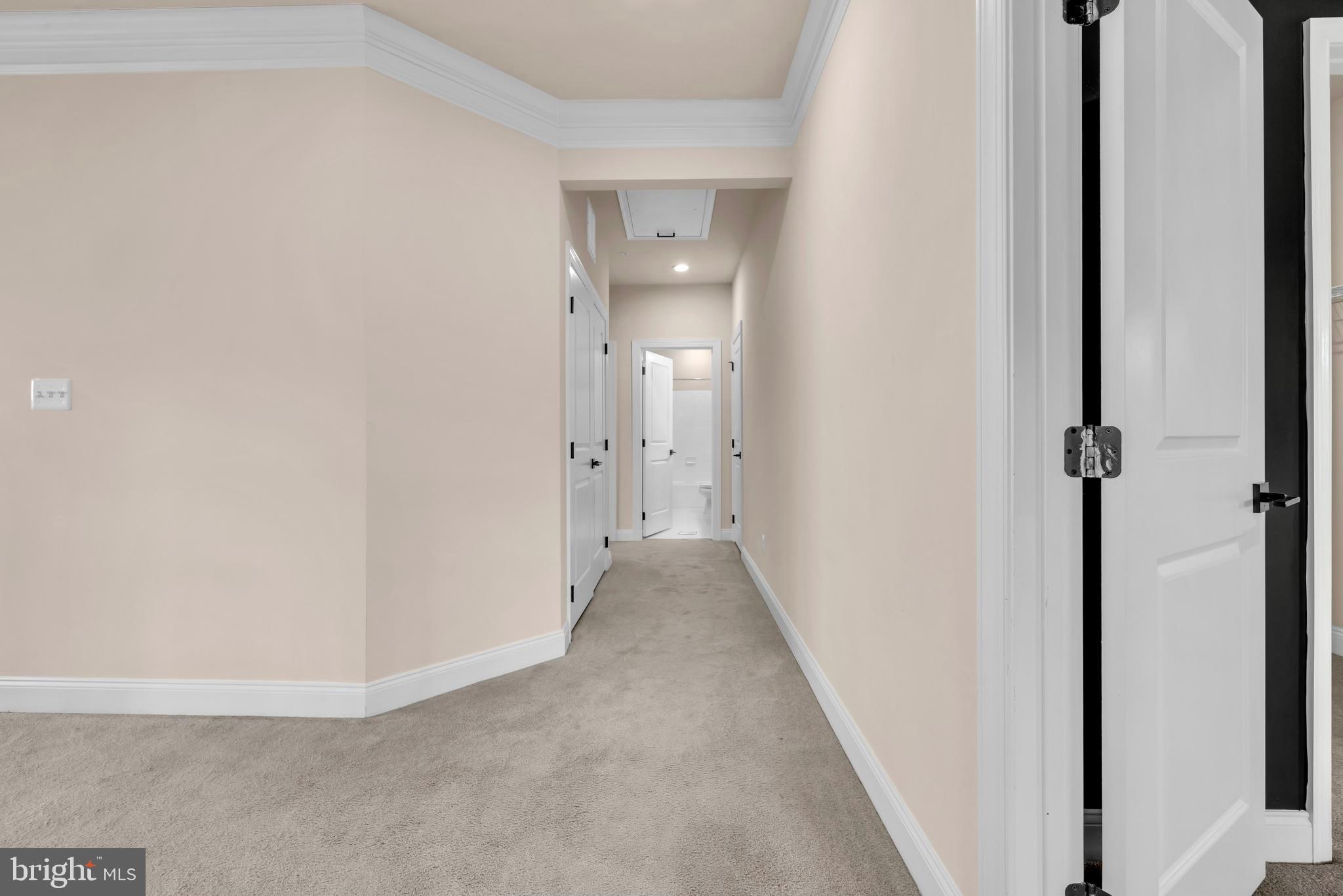 LAUREL RIDGE - Residential