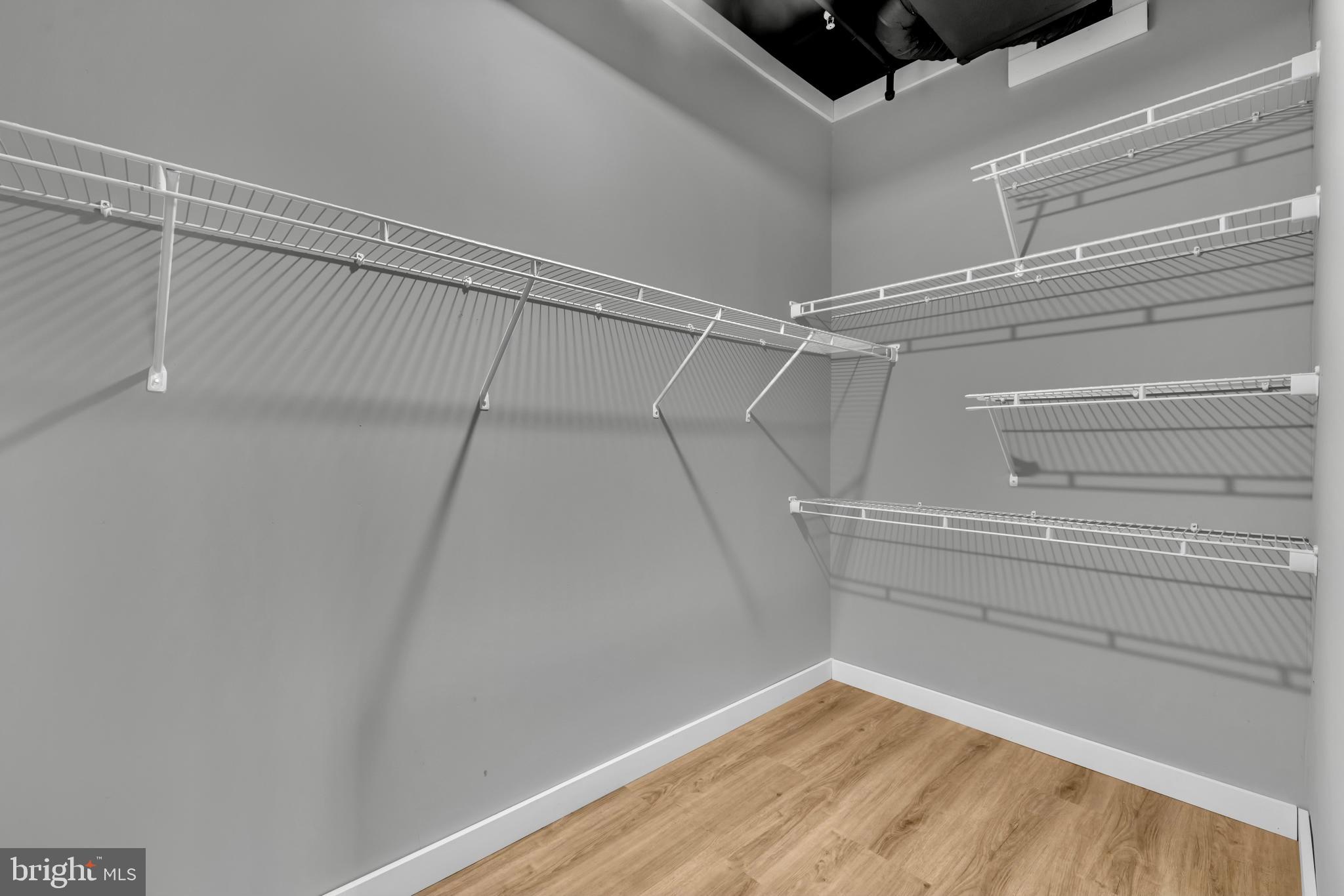 LAUREL RIDGE - Residential