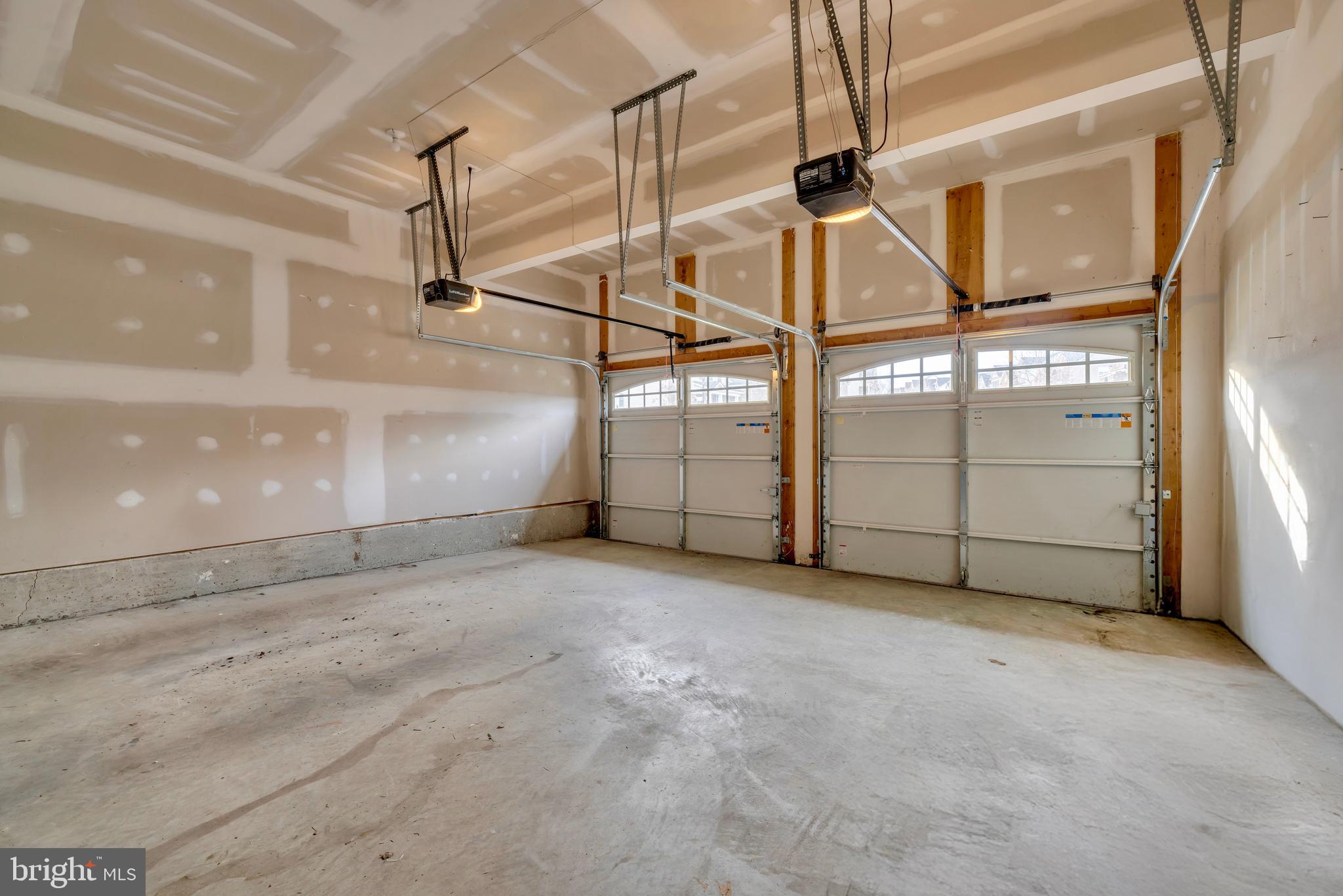 LAUREL RIDGE - Residential