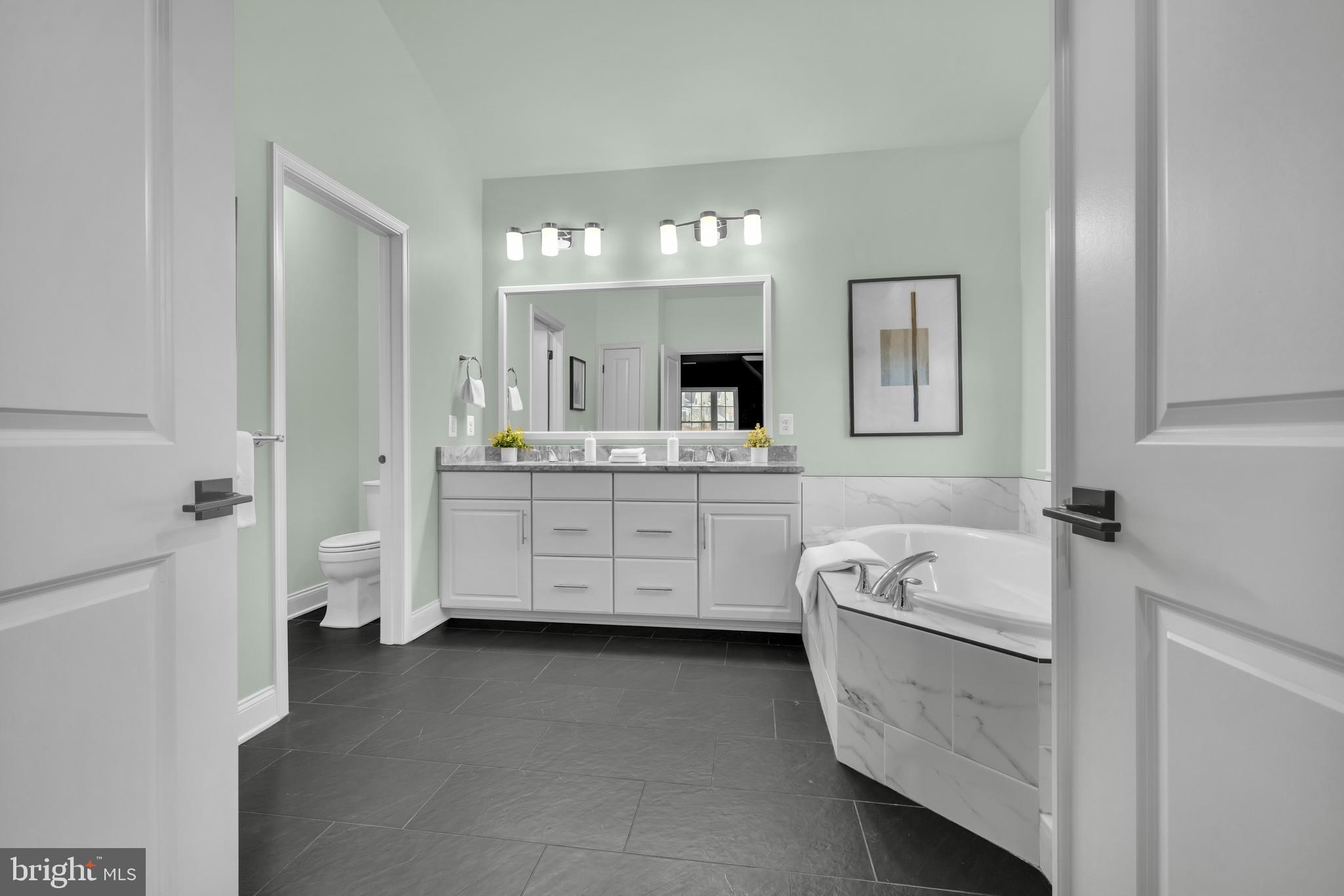 LAUREL RIDGE - Residential