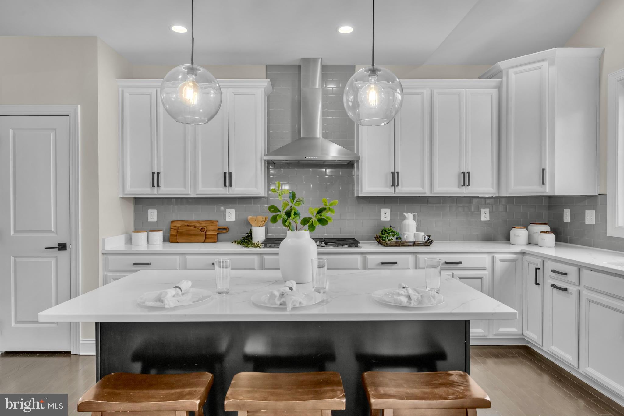 LAUREL RIDGE - Residential