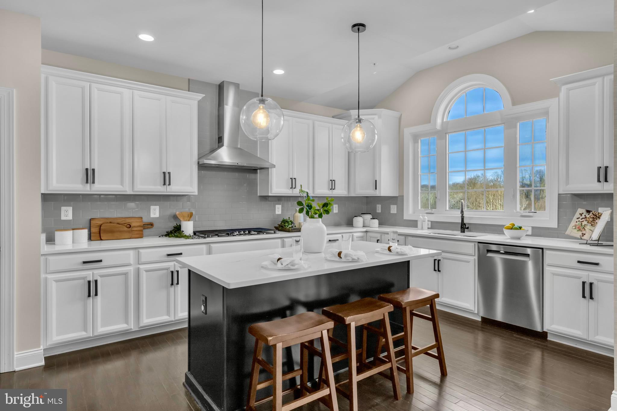 LAUREL RIDGE - Residential