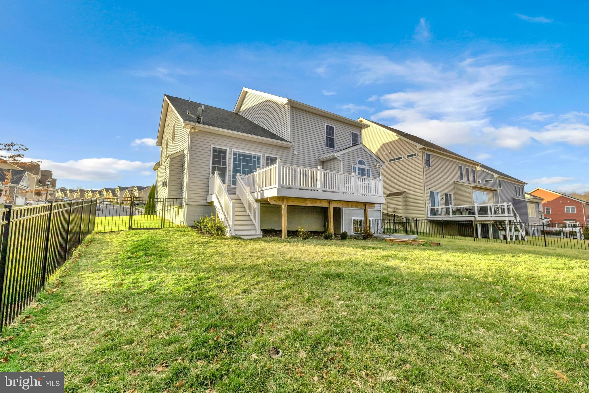 LAUREL RIDGE - Residential