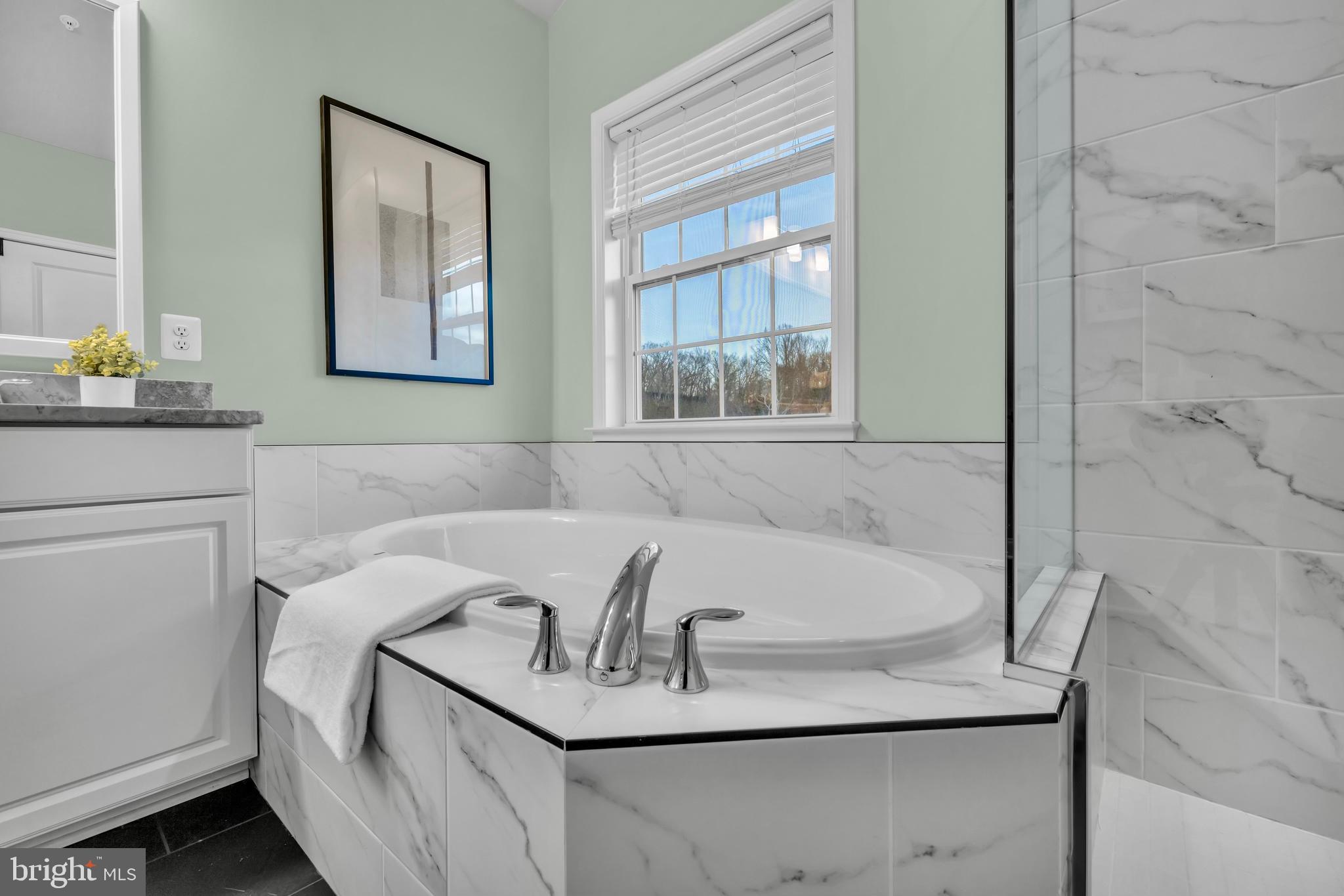 LAUREL RIDGE - Residential