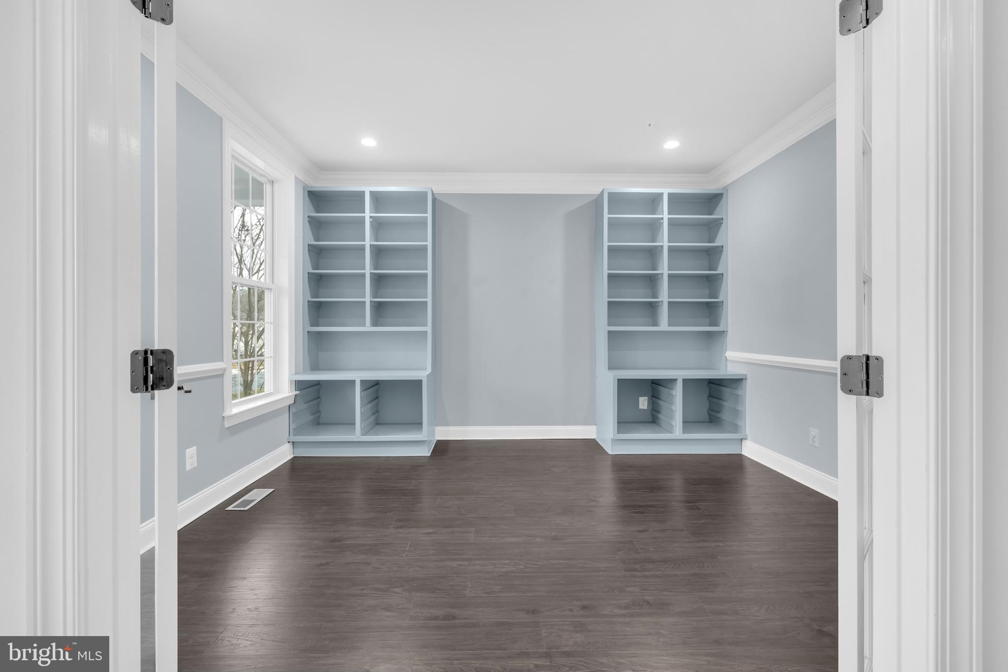 LAUREL RIDGE - Residential