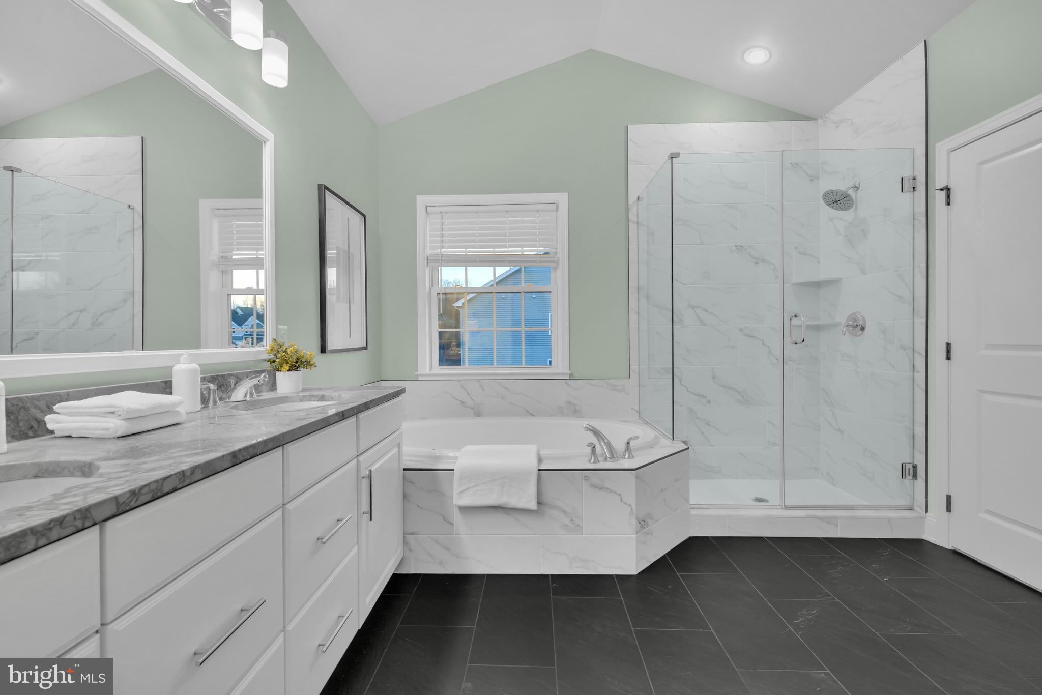 LAUREL RIDGE - Residential