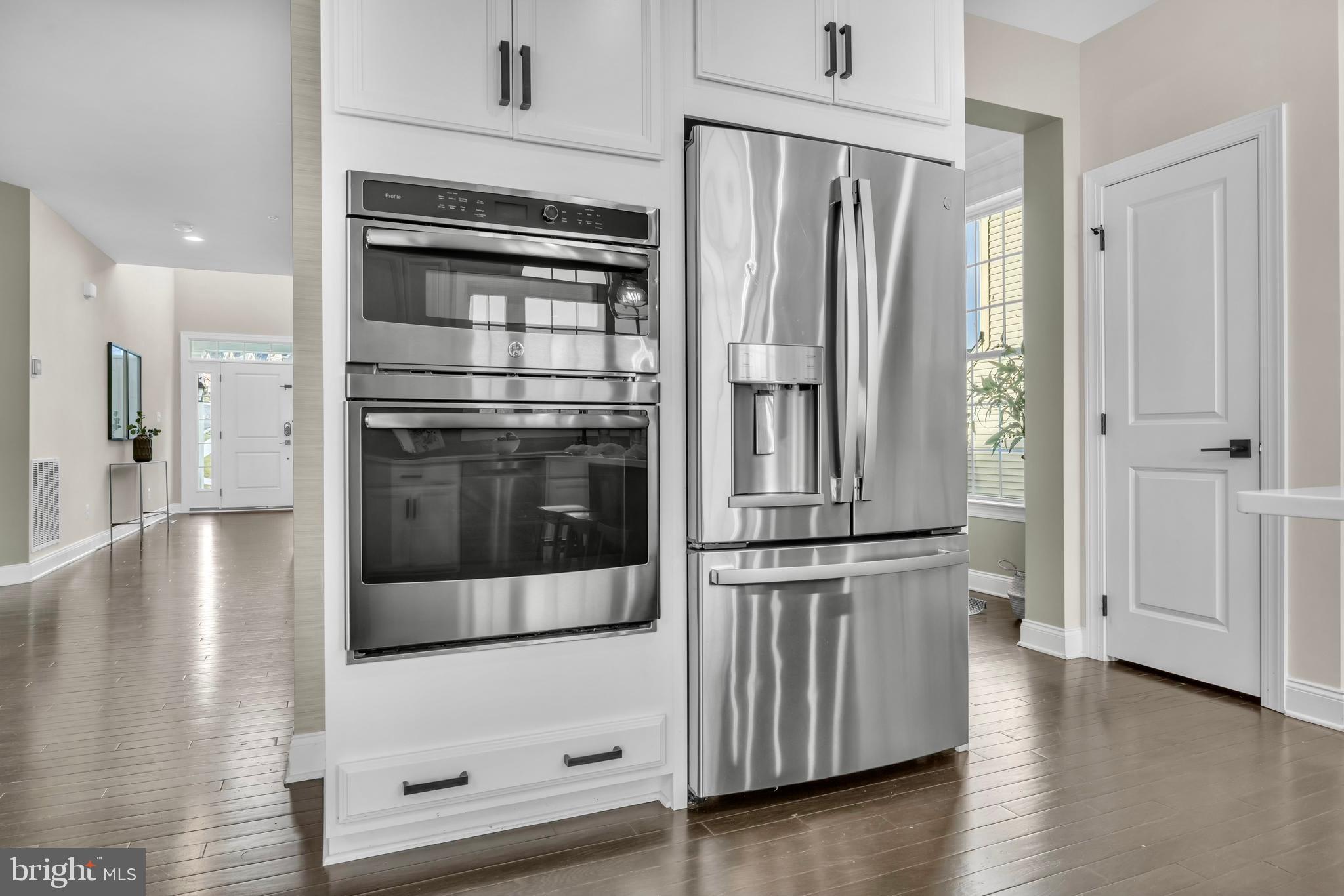 LAUREL RIDGE - Residential