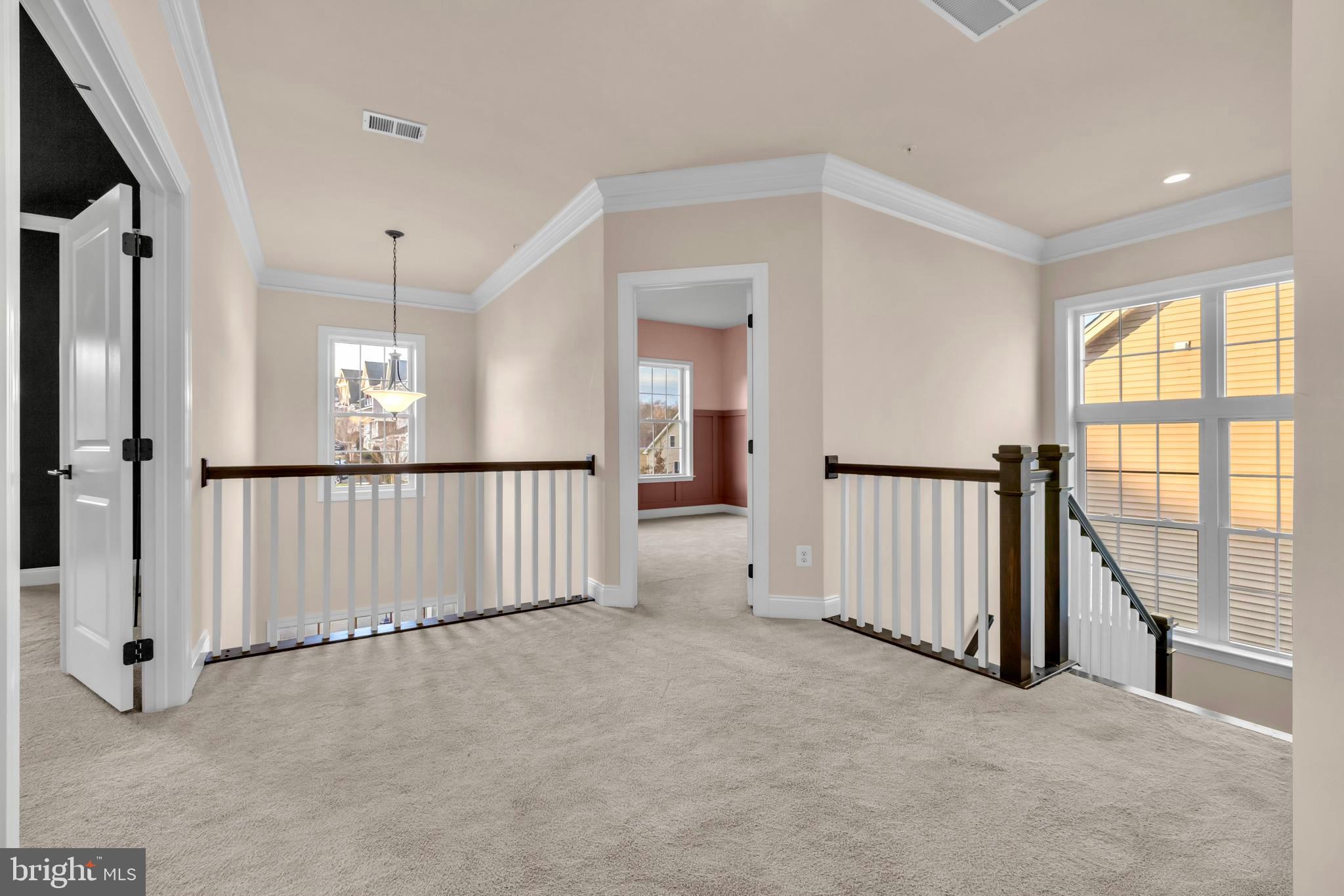 LAUREL RIDGE - Residential