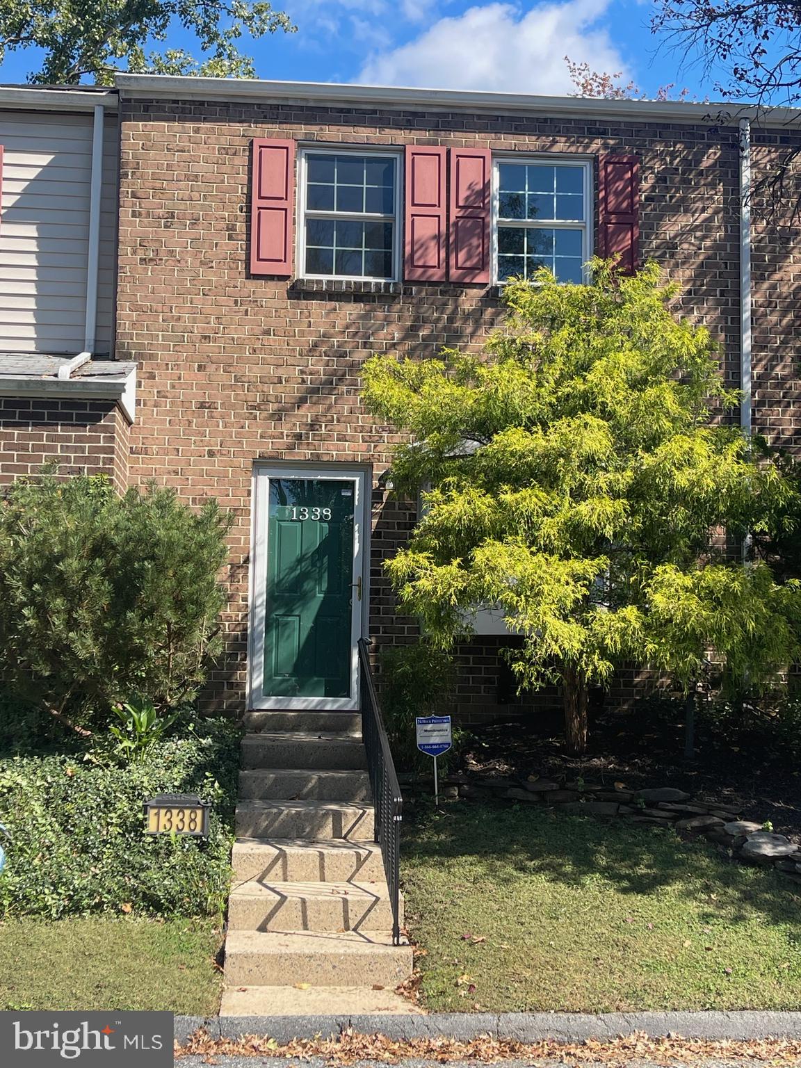 1338 BLUE JAY DRIVE