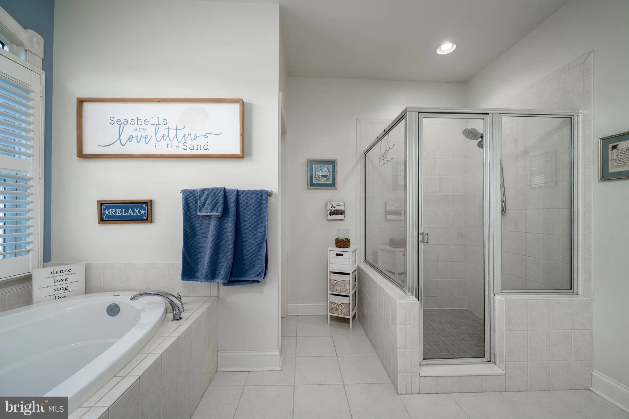 Ocean View, Delaware 19970, United States, 4 Bedrooms Bedrooms, ,4 BathroomsBathrooms,Residential,Active,83566