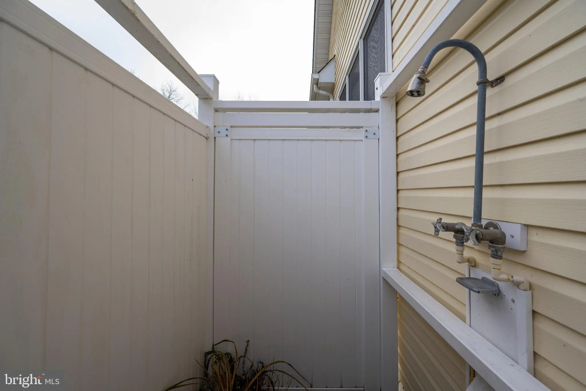 Ocean View, Delaware 19970, United States, 4 Bedrooms Bedrooms, ,4 BathroomsBathrooms,Residential,Active,83566