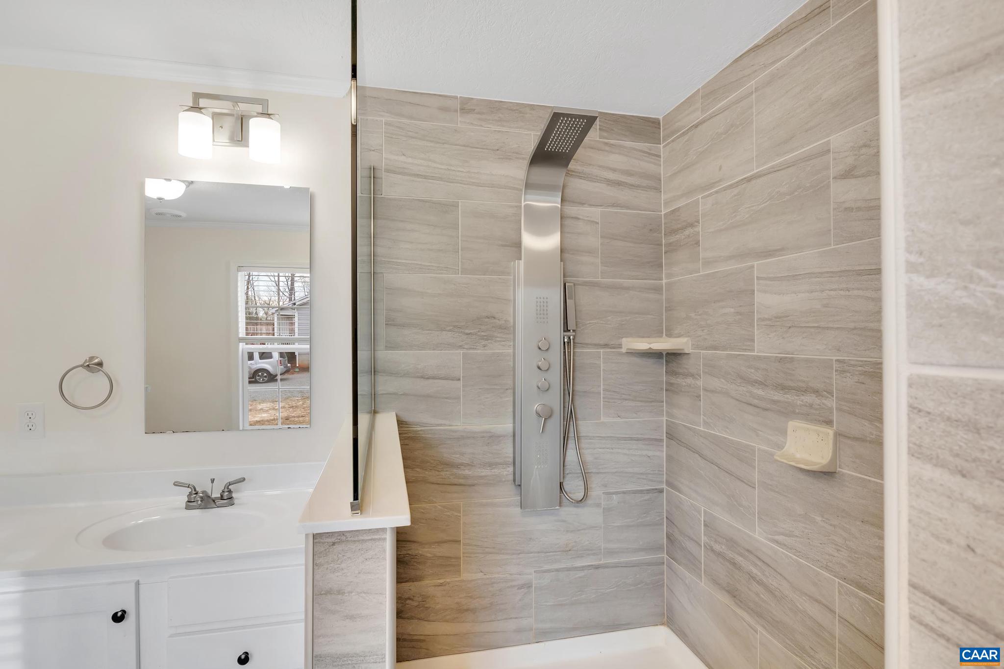 HUNTERS LANDING - Residential