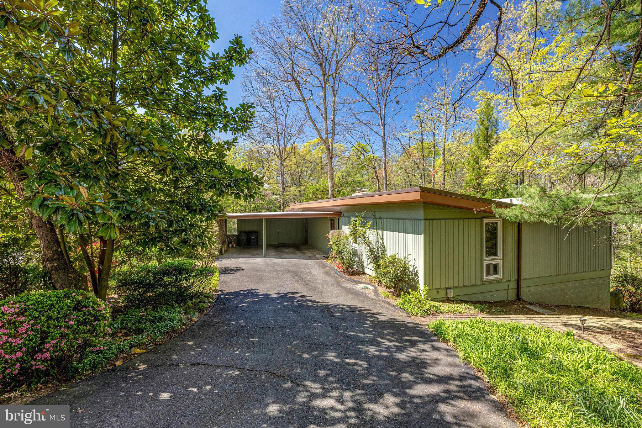 RESTON - Residential