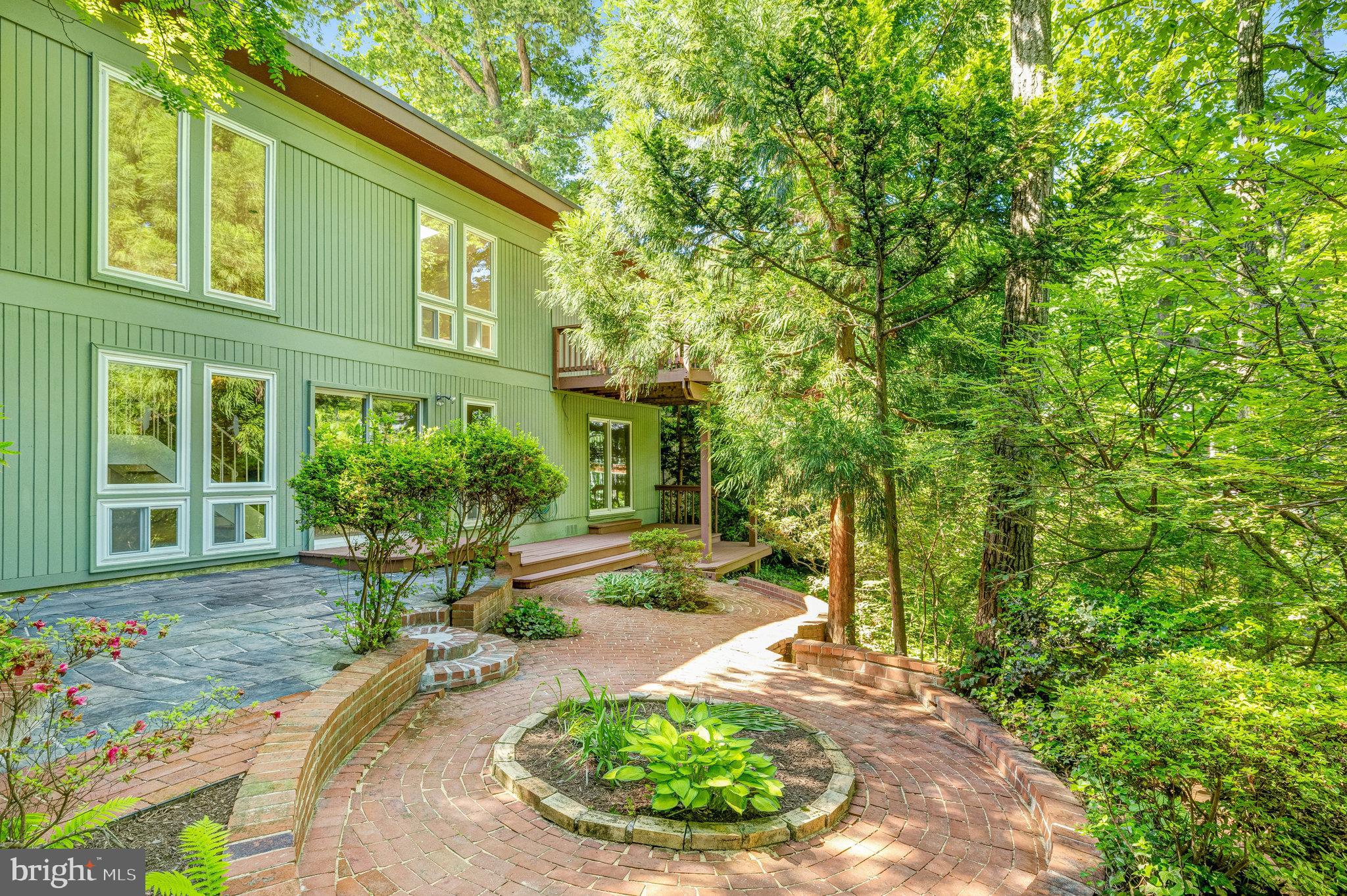 RESTON - Residential