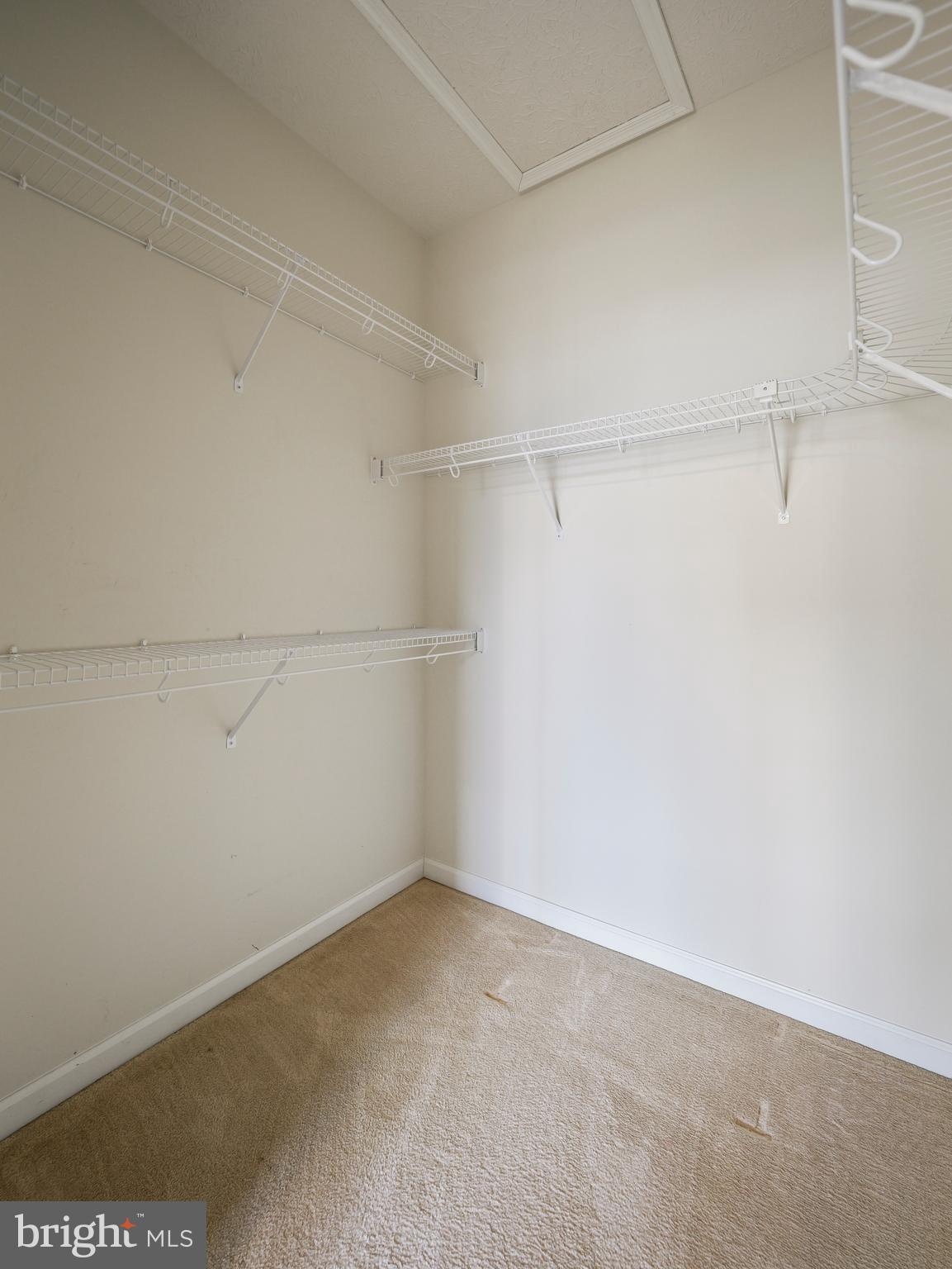 SUMMER HILL - Residential