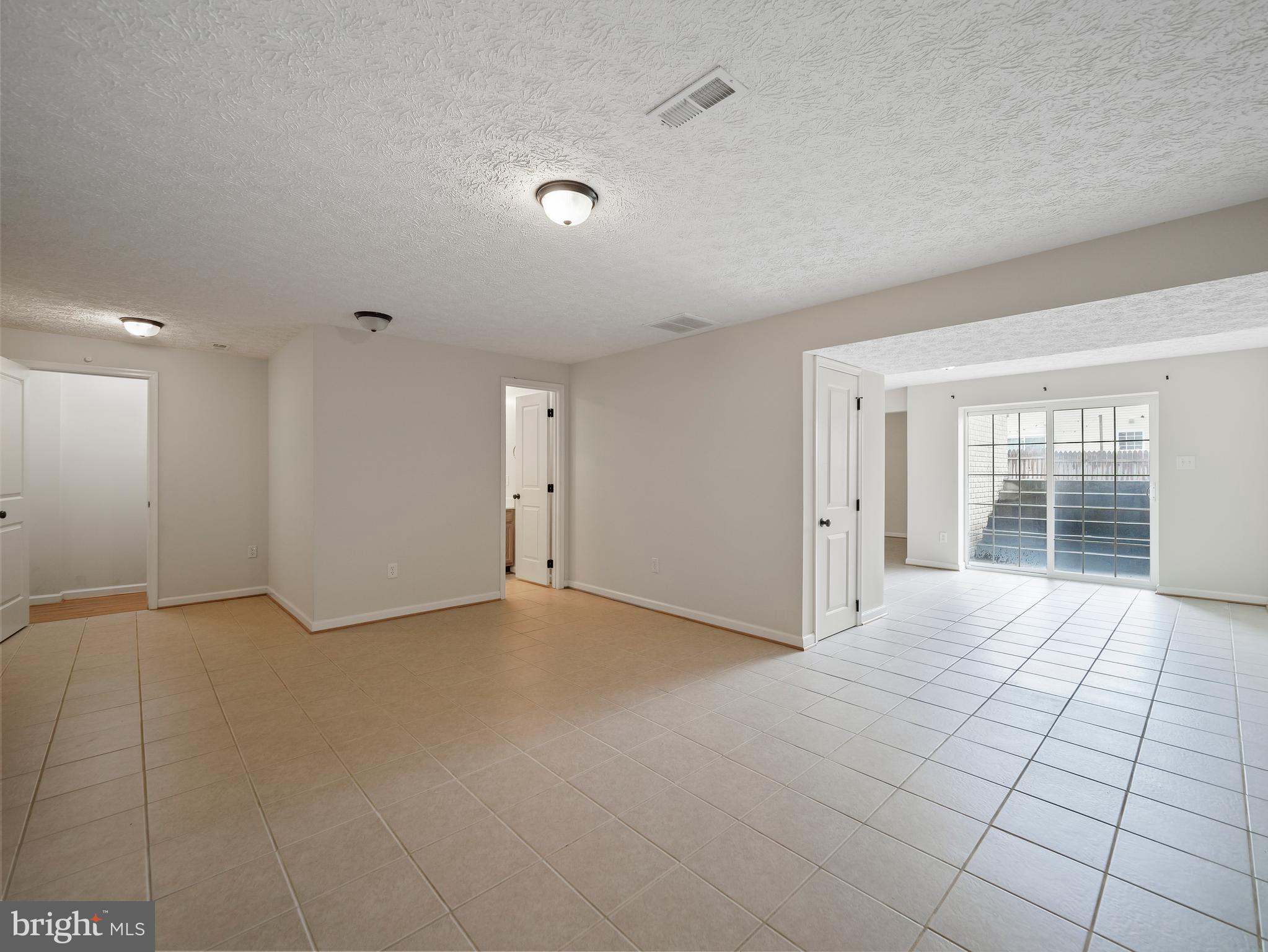 SUMMER HILL - Residential