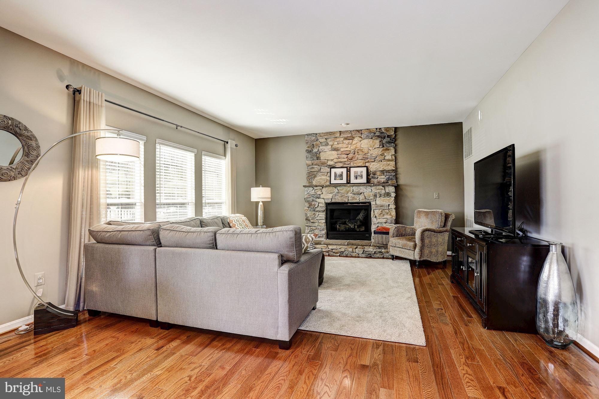 AUTUMN VIEW - Residential