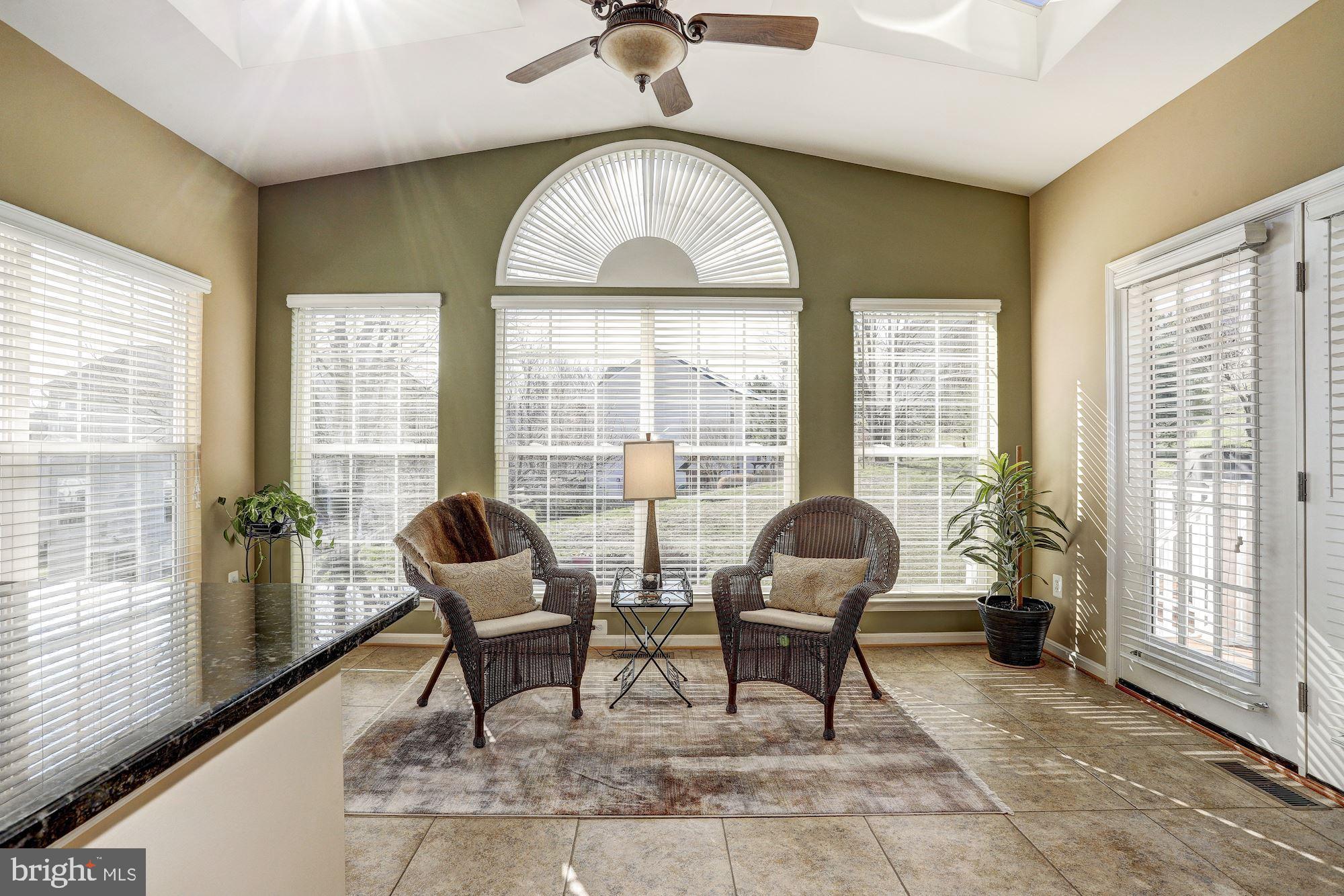 AUTUMN VIEW - Residential