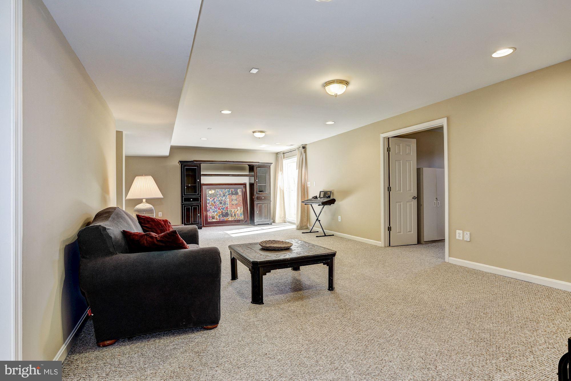 AUTUMN VIEW - Residential