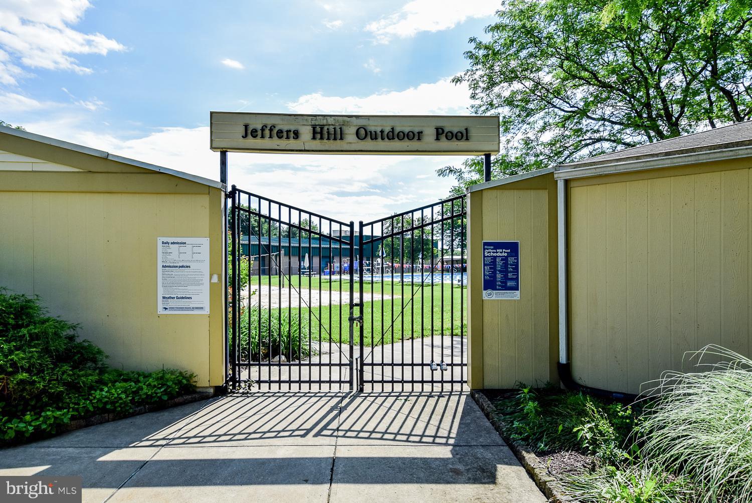 VILLAGE OF LONG REACH - Residential