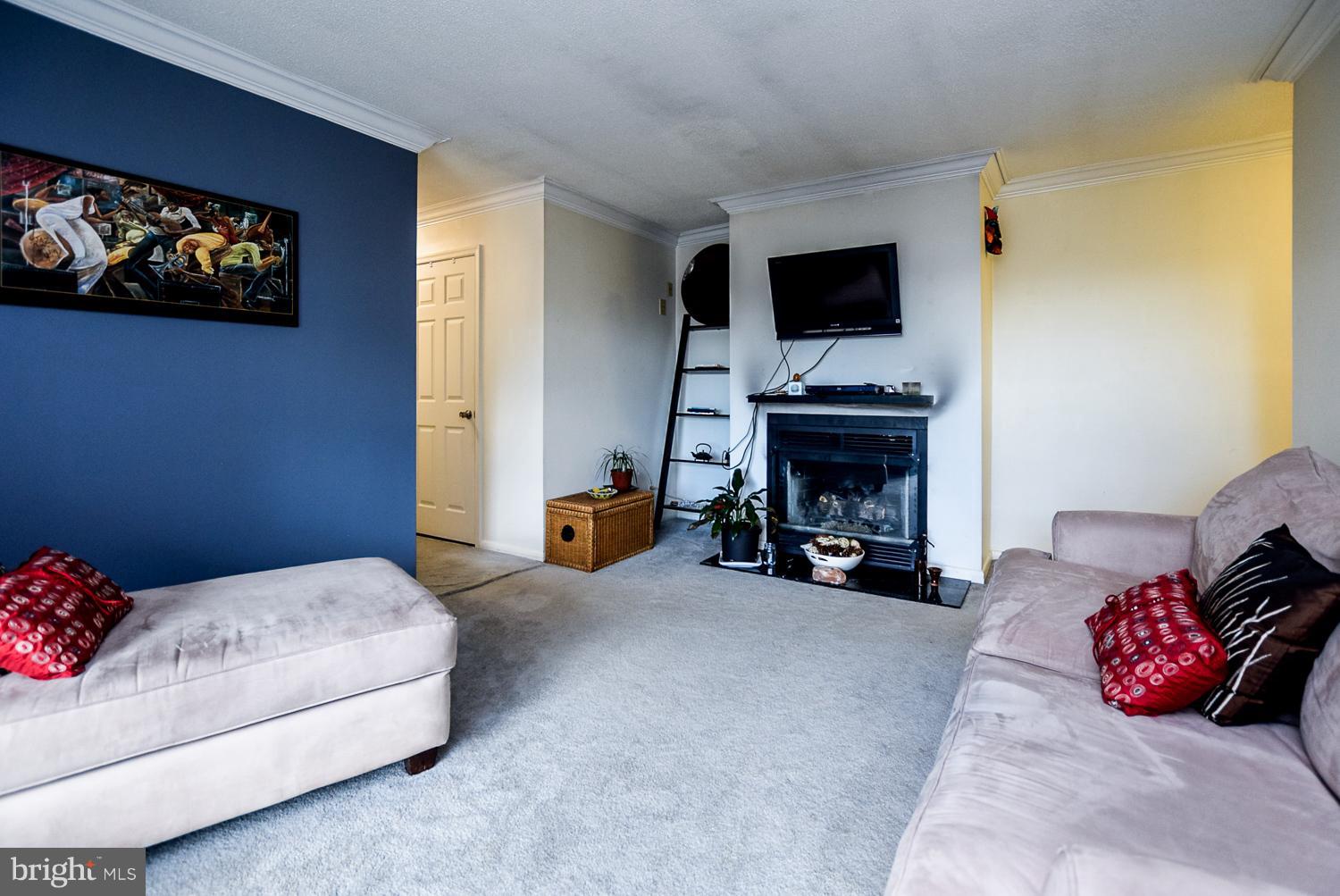 VILLAGE OF LONG REACH - Residential