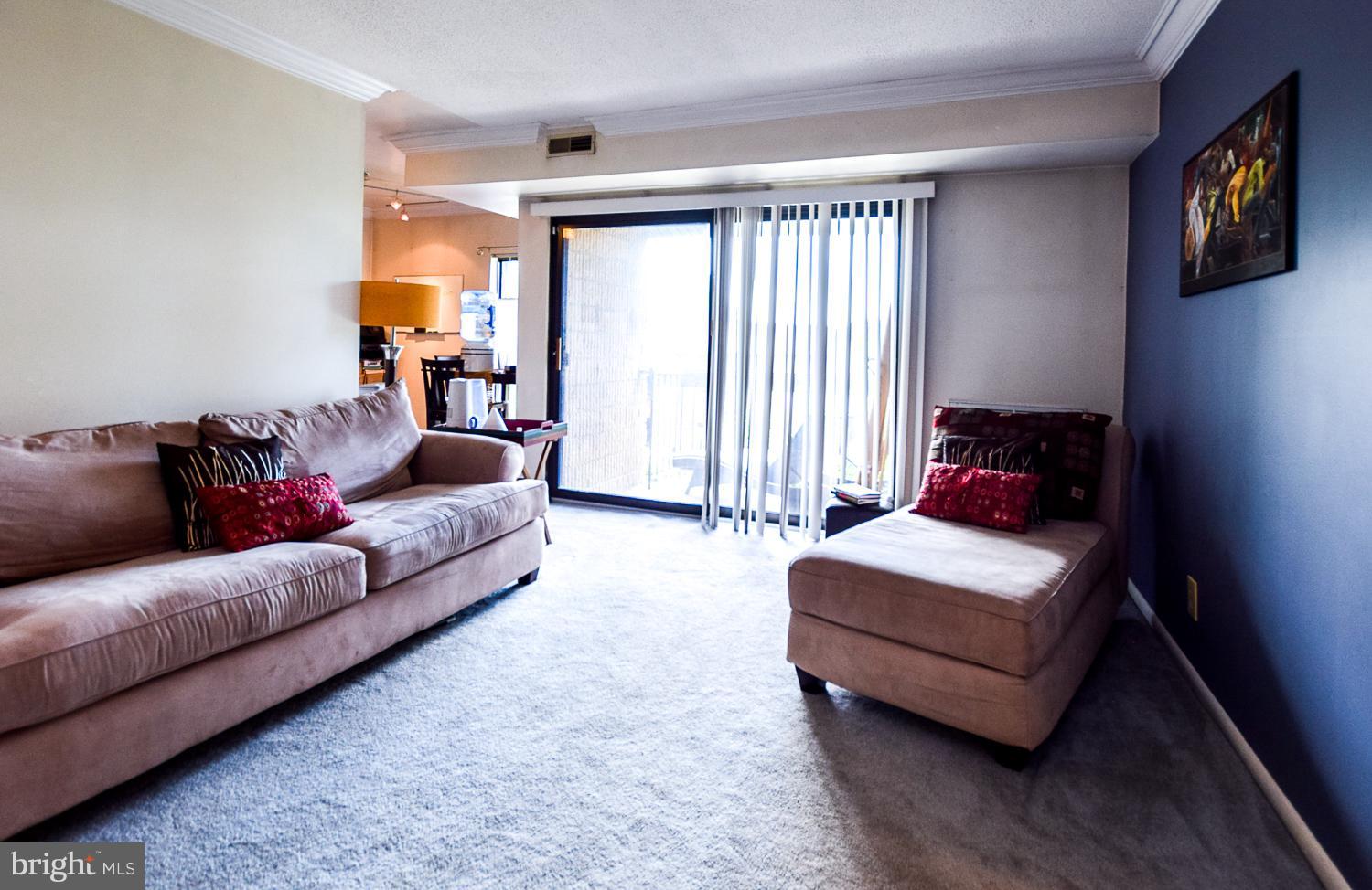 VILLAGE OF LONG REACH - Residential