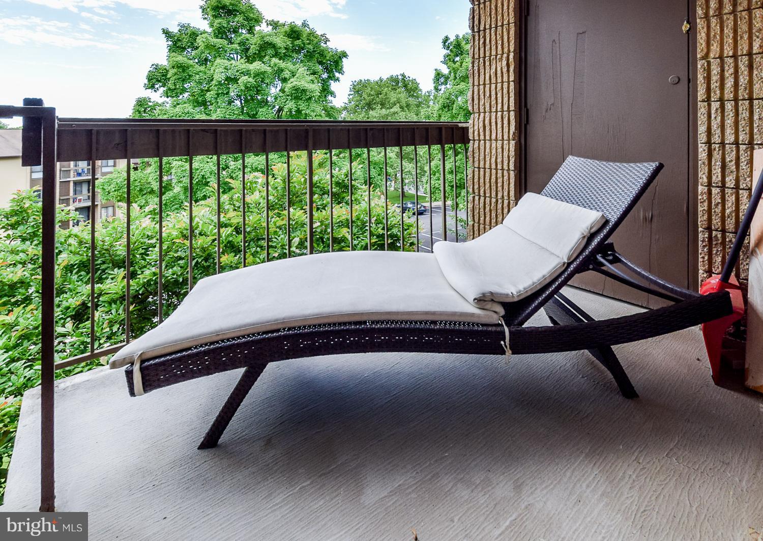 VILLAGE OF LONG REACH - Residential