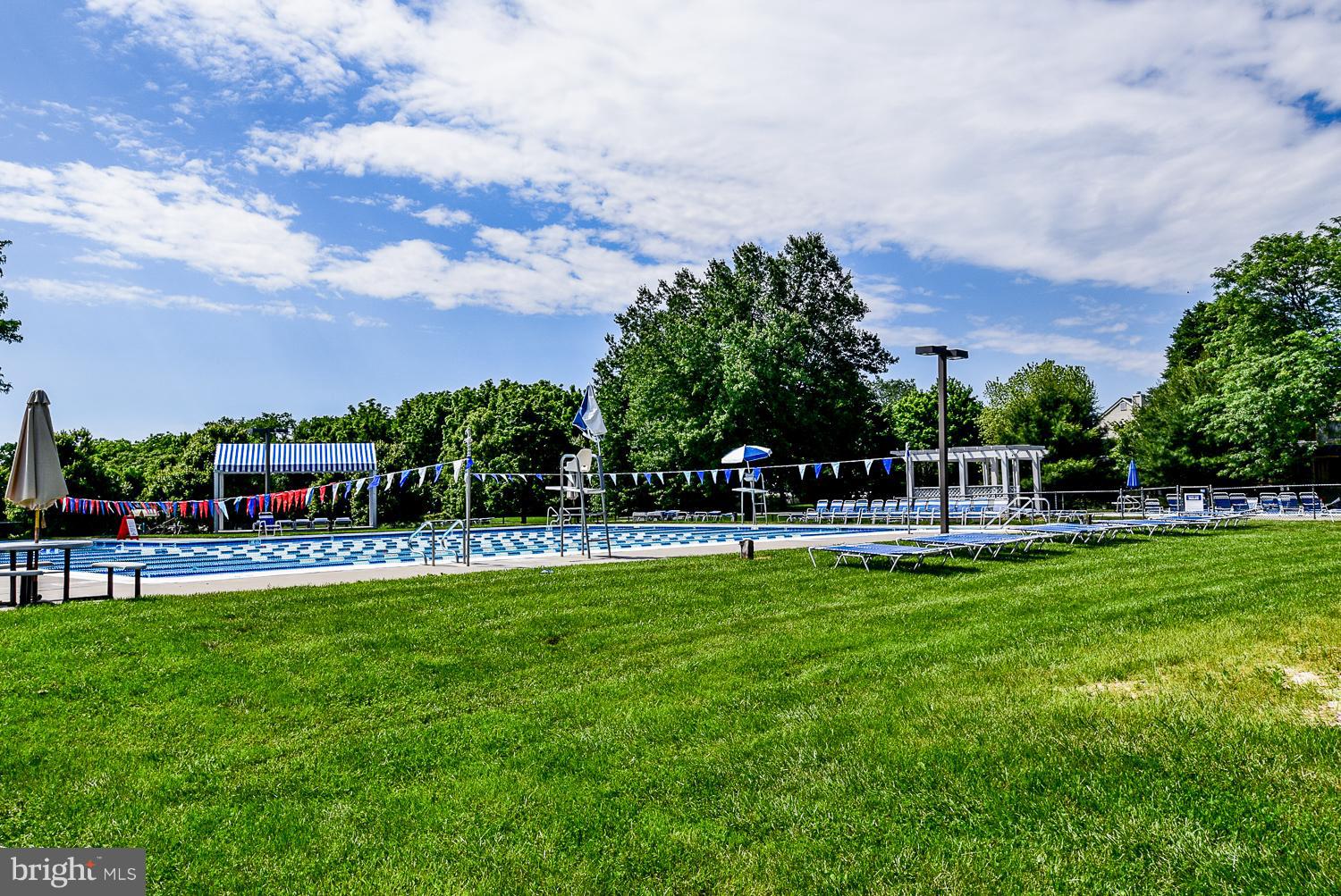 VILLAGE OF LONG REACH - Residential