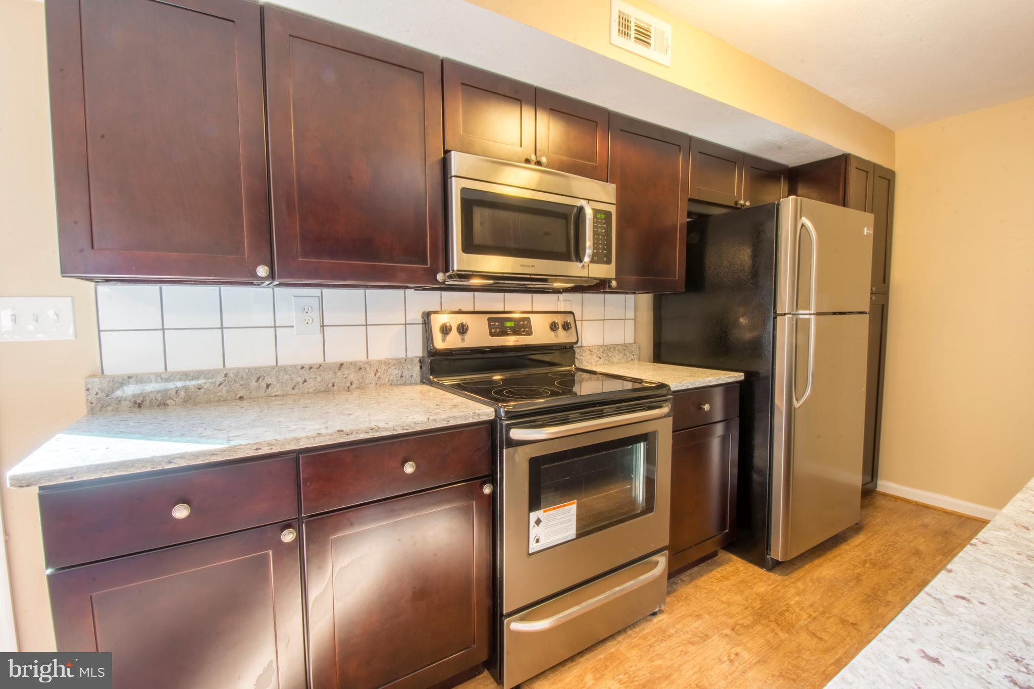 WHISPERING WOODS - Residential