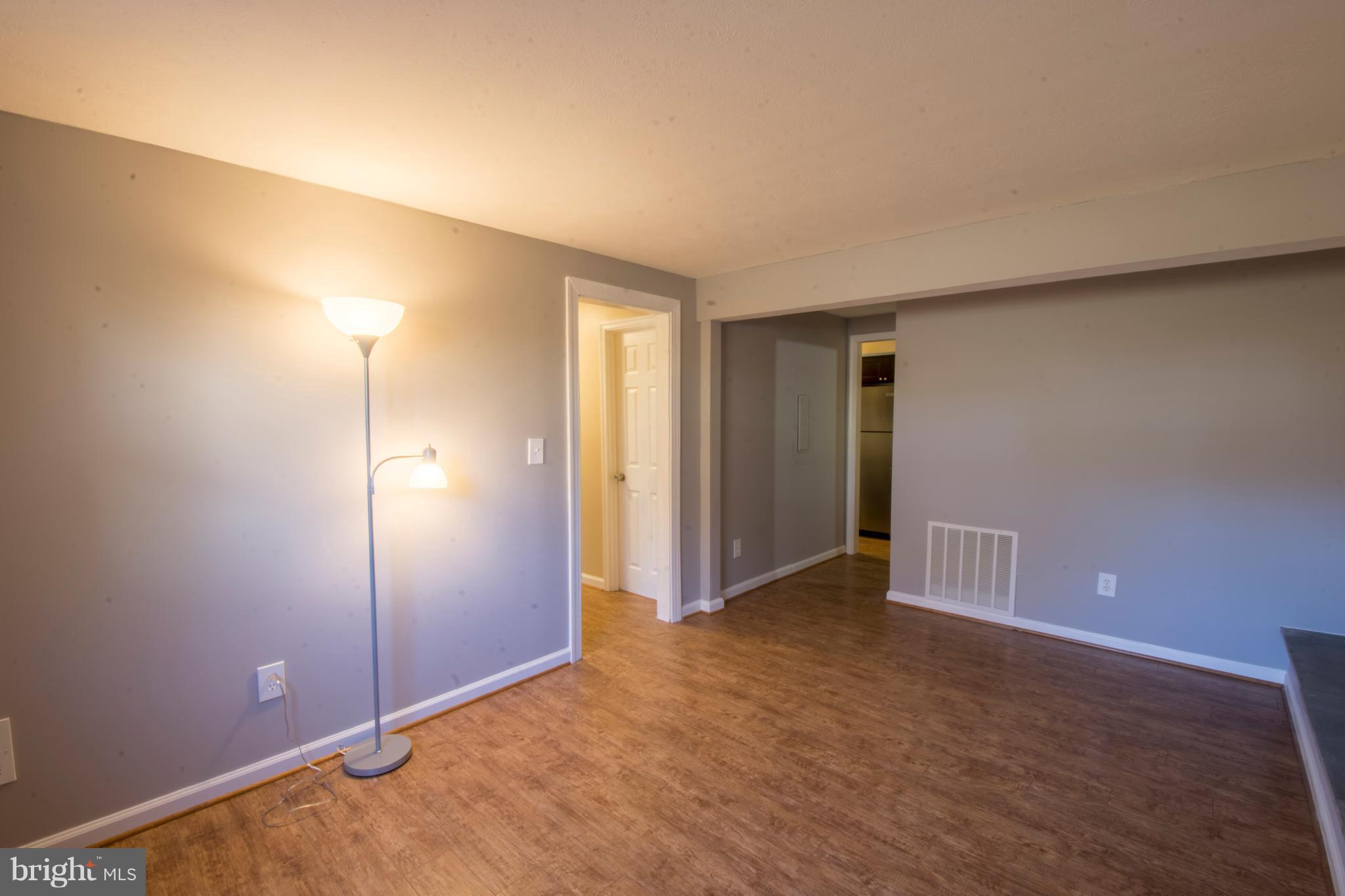 WHISPERING WOODS - Residential