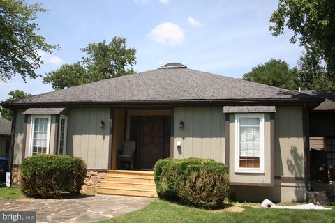 208 SAINT MARYS AVENUE A LA PLATA MD 20646