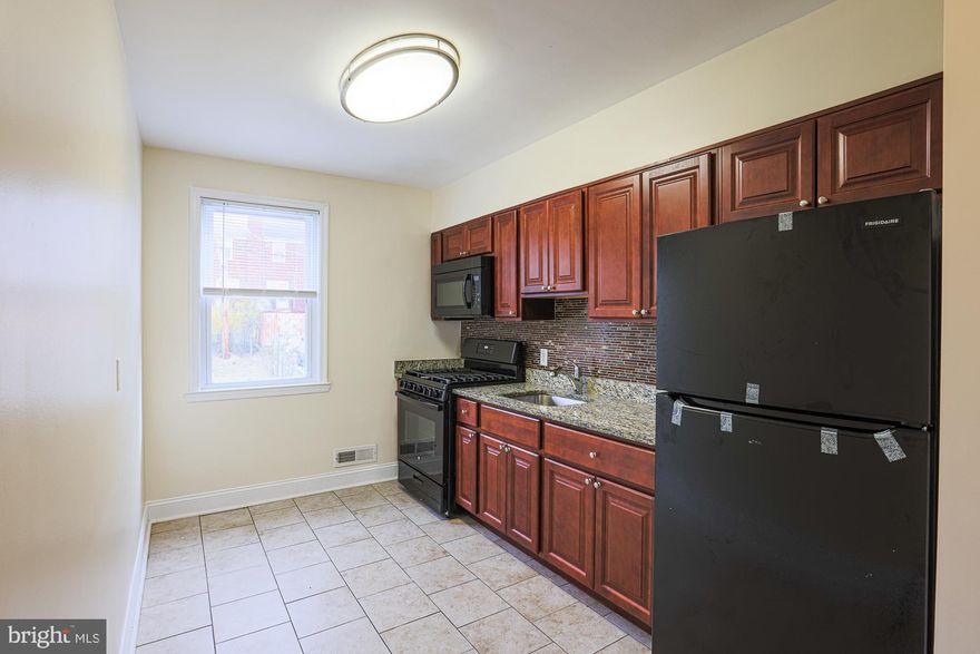 WOW! AFFORDABLE LUXARY! The unit has many updates in an awesome location. YOU won't find a better place to live than this! This apartment has everything you want including new AC, updated kitchen with granite countertops  and sparkling hardwood floors. Near shopping and transportation. Come see this unit and make it yours today!! NO PETS, Please don't ask! NO SMOKING OF ANY KIND ALLOWED INSIDE THE UNIT!