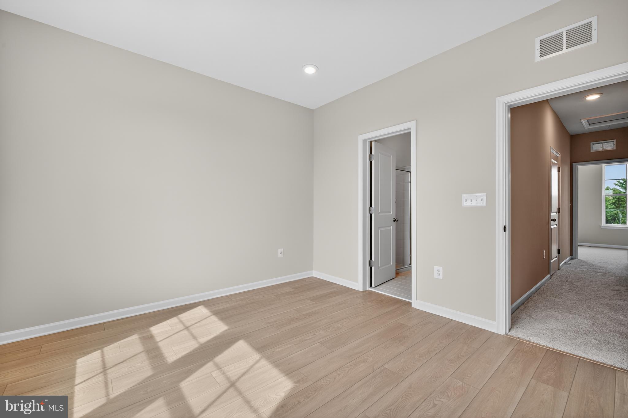 MONTGOMERY VILLAGE - Residential