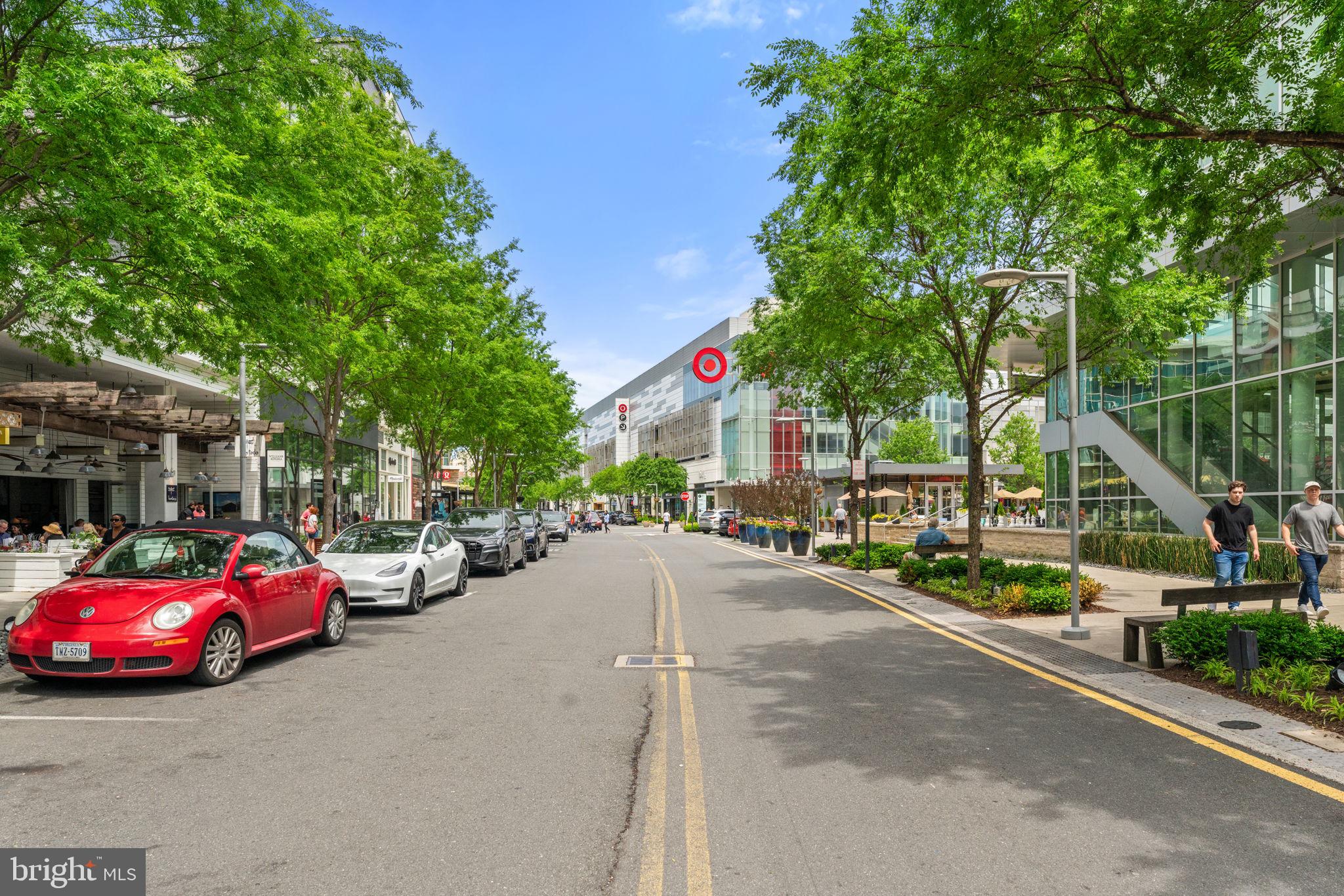 HALSTEAD AT THE METRO - Residential